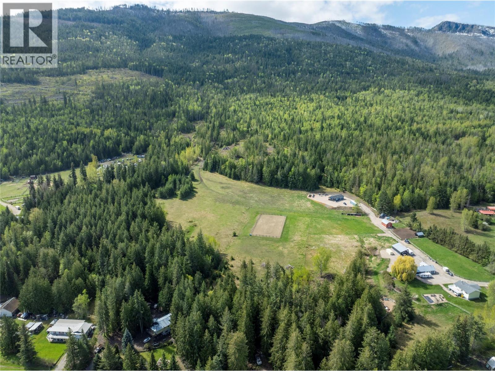 1706 Taylor Road, Sorrento, British Columbia