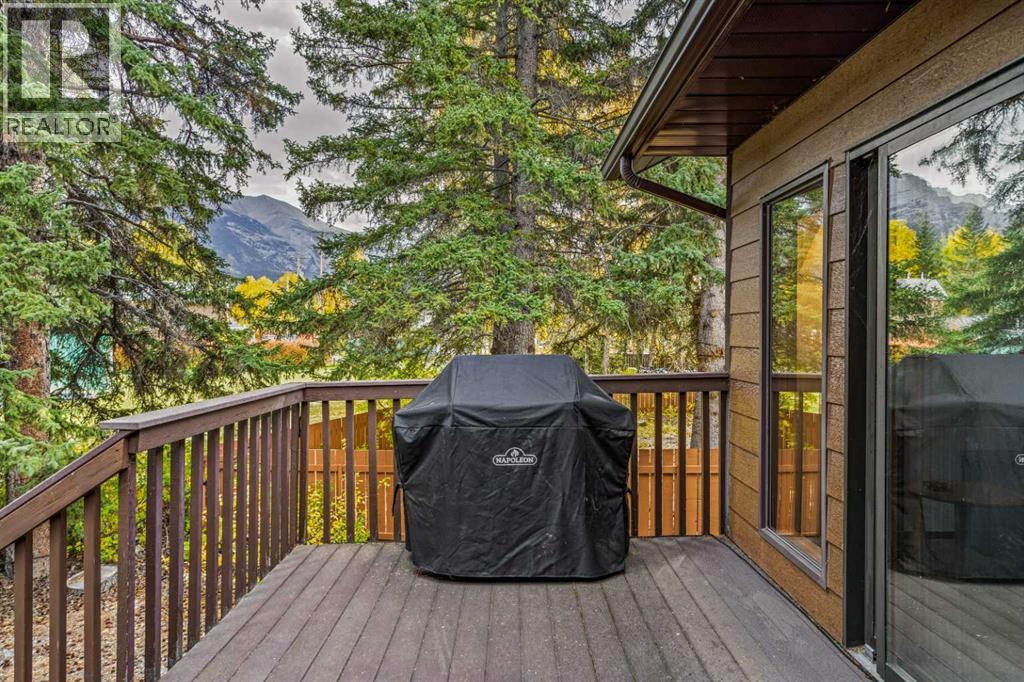 13 Riverview Place, Canmore, Alberta T1W 2B9 - Photo 11 - A2228675