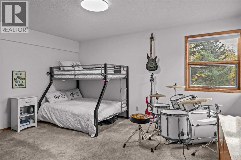 13 Riverview Place, Canmore, Alberta T1W 2B9 - Photo 35 - A2228675