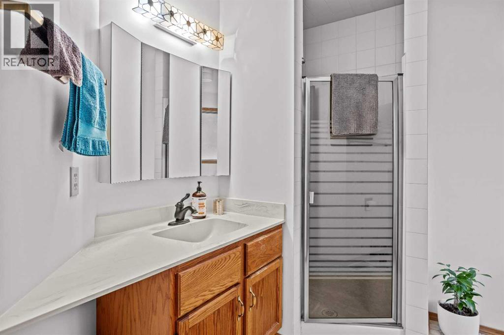 13 Riverview Place, Canmore, Alberta T1W 2B9 - Photo 42 - A2228675