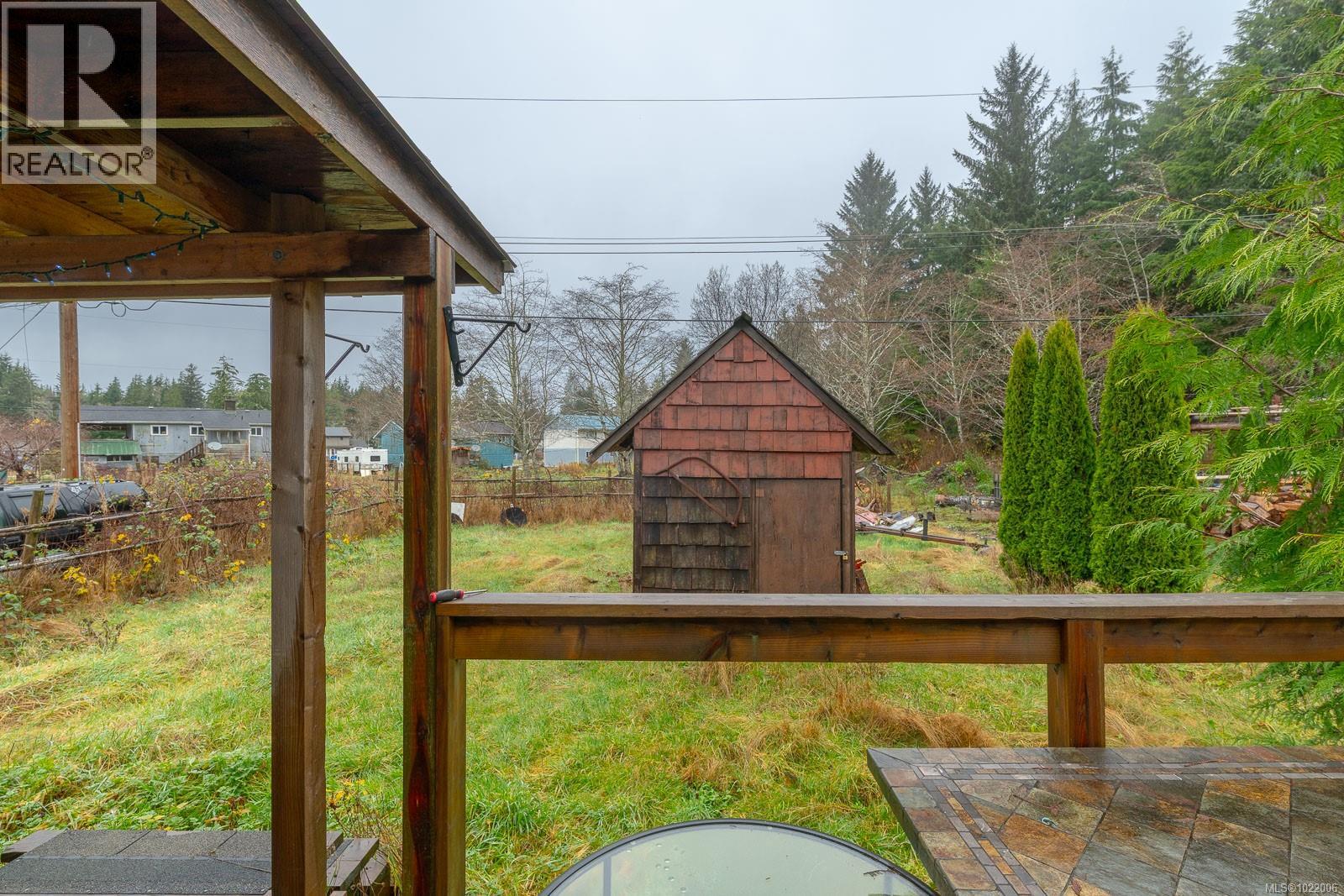 230 Clutus Rd, Bamfield, British Columbia  V0R 1B0 - Photo 20 - 1022006