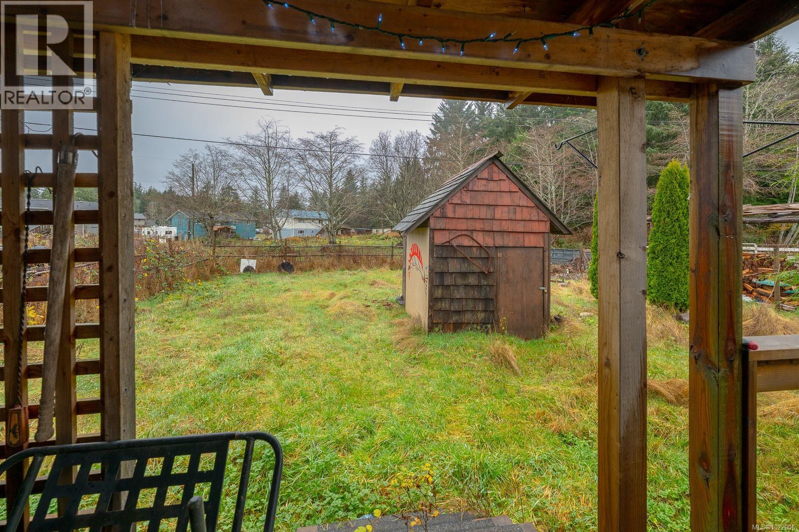 230 Clutus Rd, Bamfield, British Columbia  V0R 1B0 - Photo 21 - 1022006