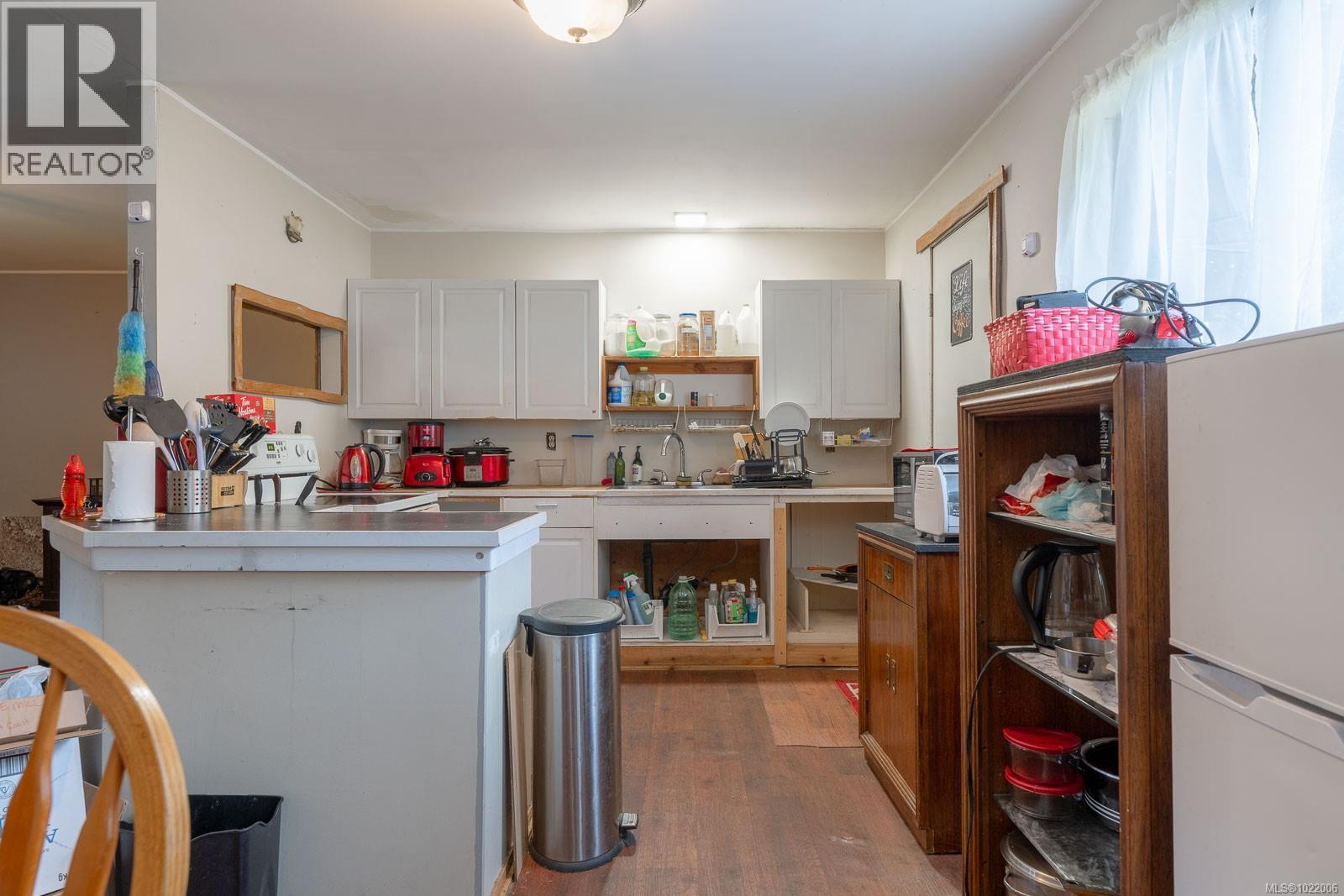 230 Clutus Rd, Bamfield, British Columbia  V0R 1B0 - Photo 38 - 1022006