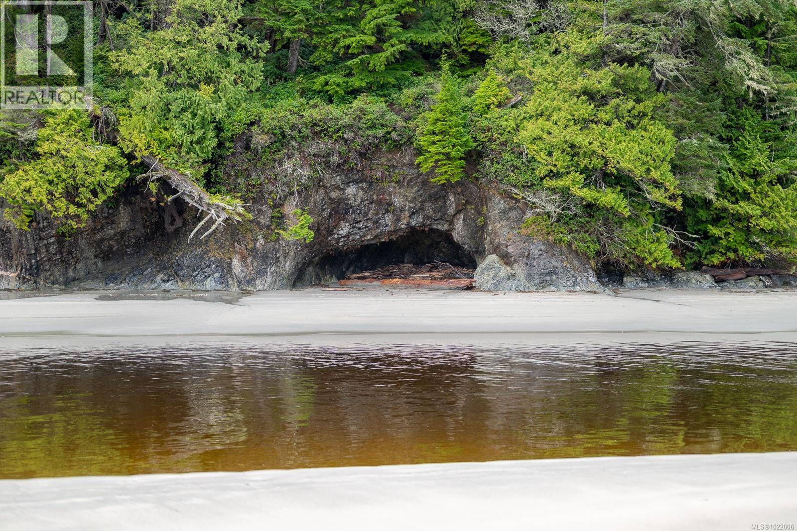 230 Clutus Rd, Bamfield, British Columbia  V0R 1B0 - Photo 53 - 1022006