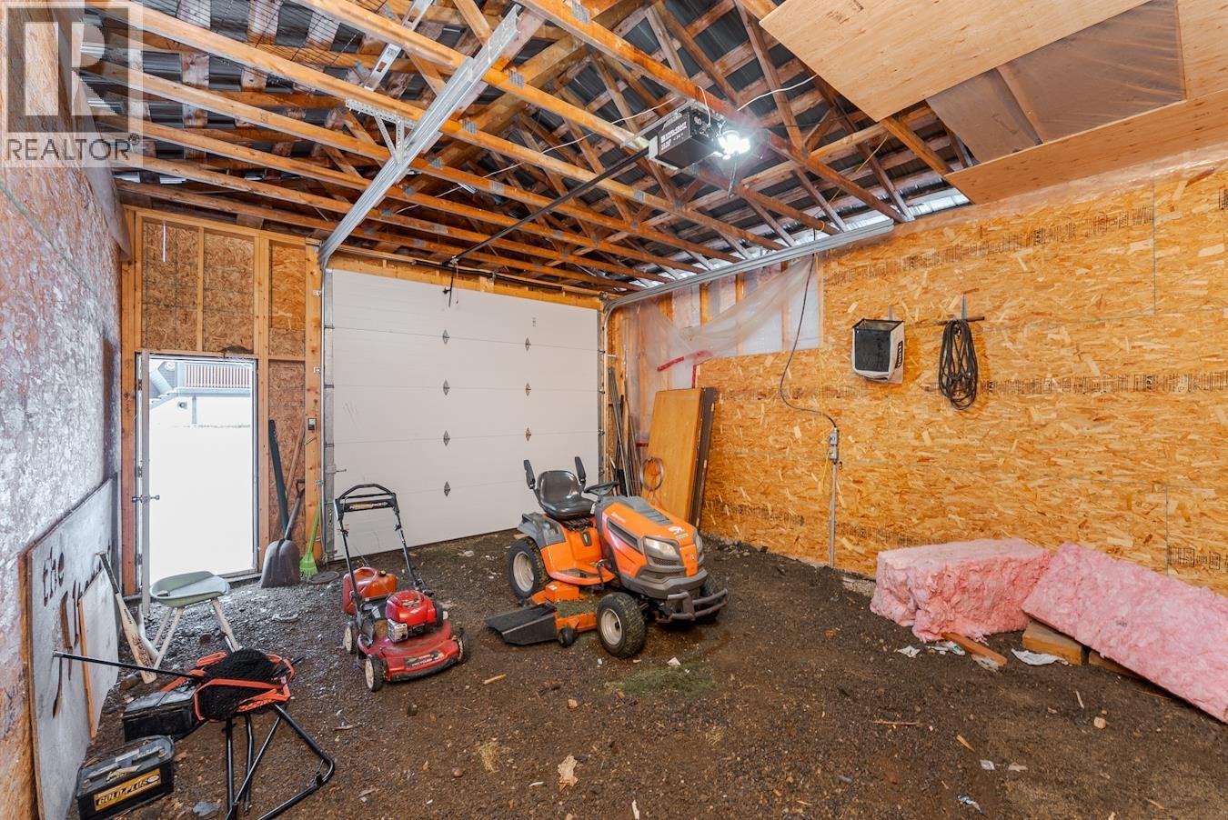 6315 Cummings Road, Prince George, British Columbia  V2N 5W1 - Photo 35 - R3074174