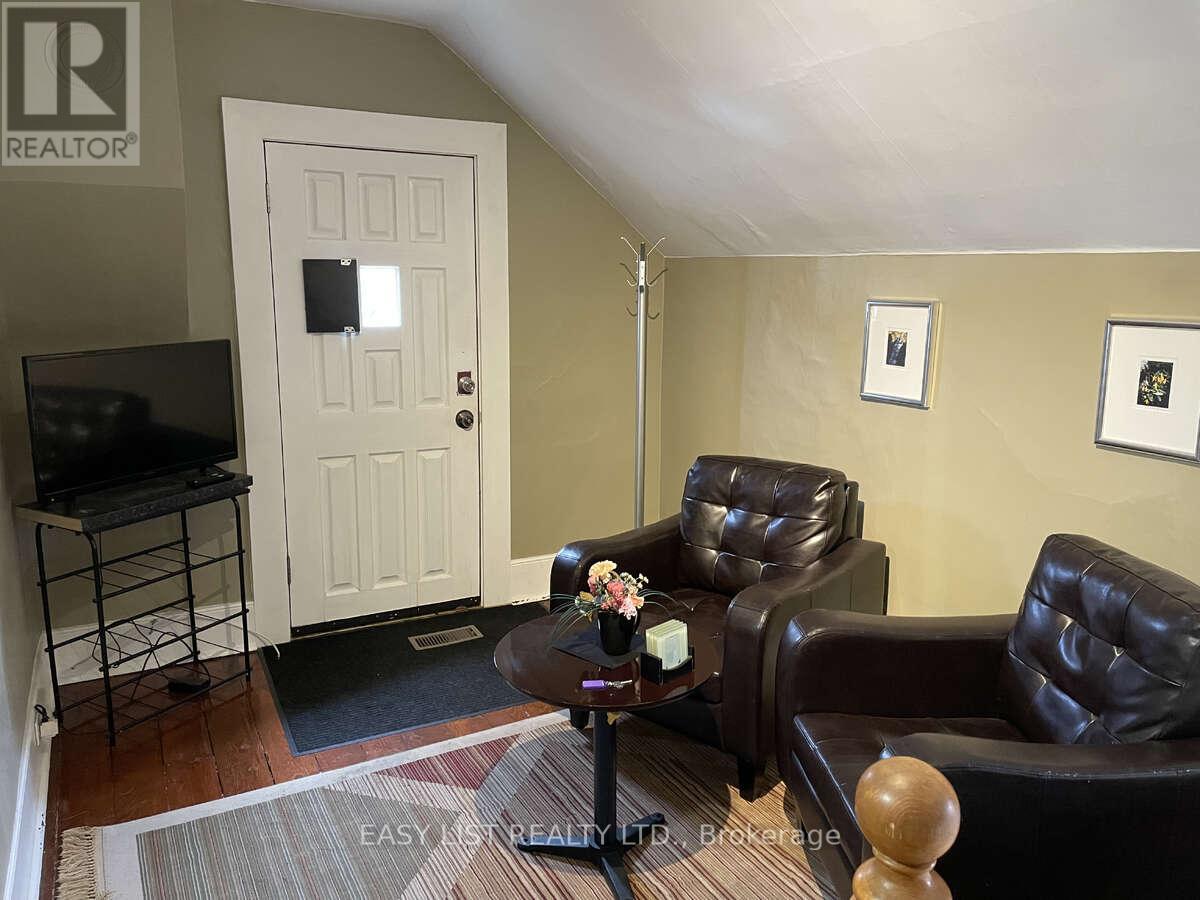 14 Chestnut Lane, St. Catharines, Ontario  L2T 1G4 - Photo 19 - X12474774