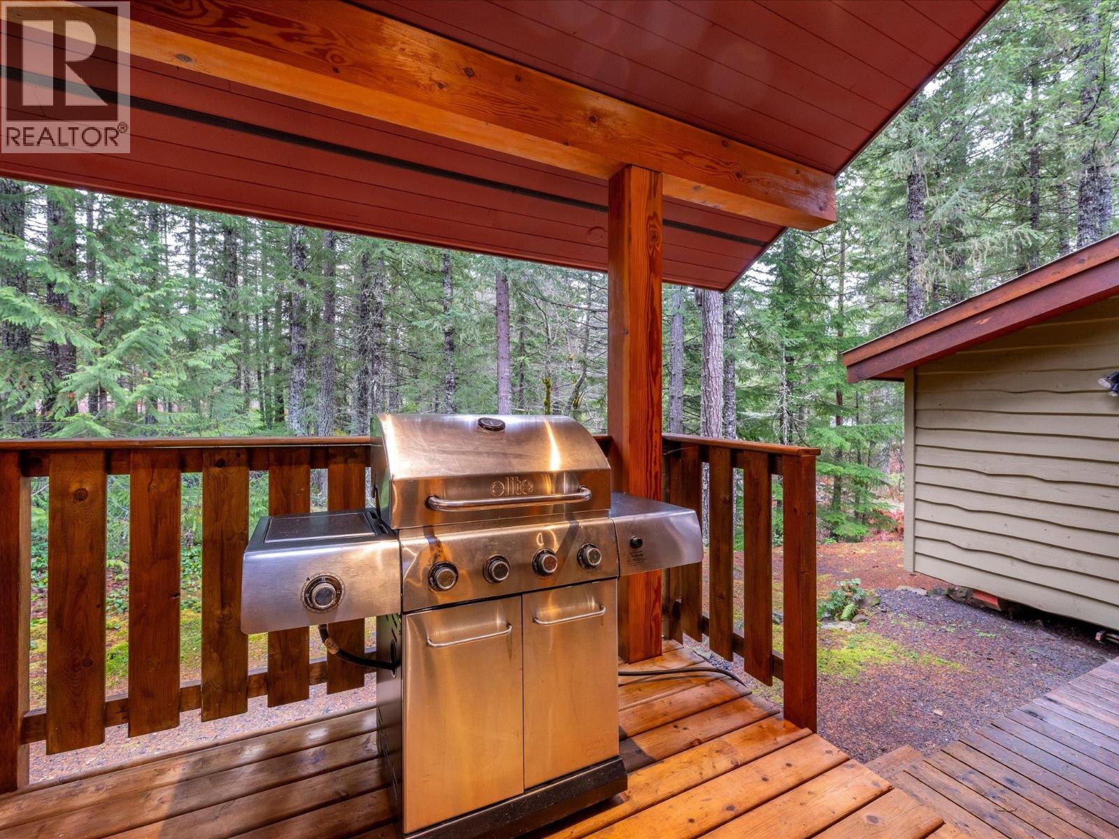 74 Black Tusk Drive, Whistler, British Columbia  V8E 0A1 - Photo 2 - R3074171
