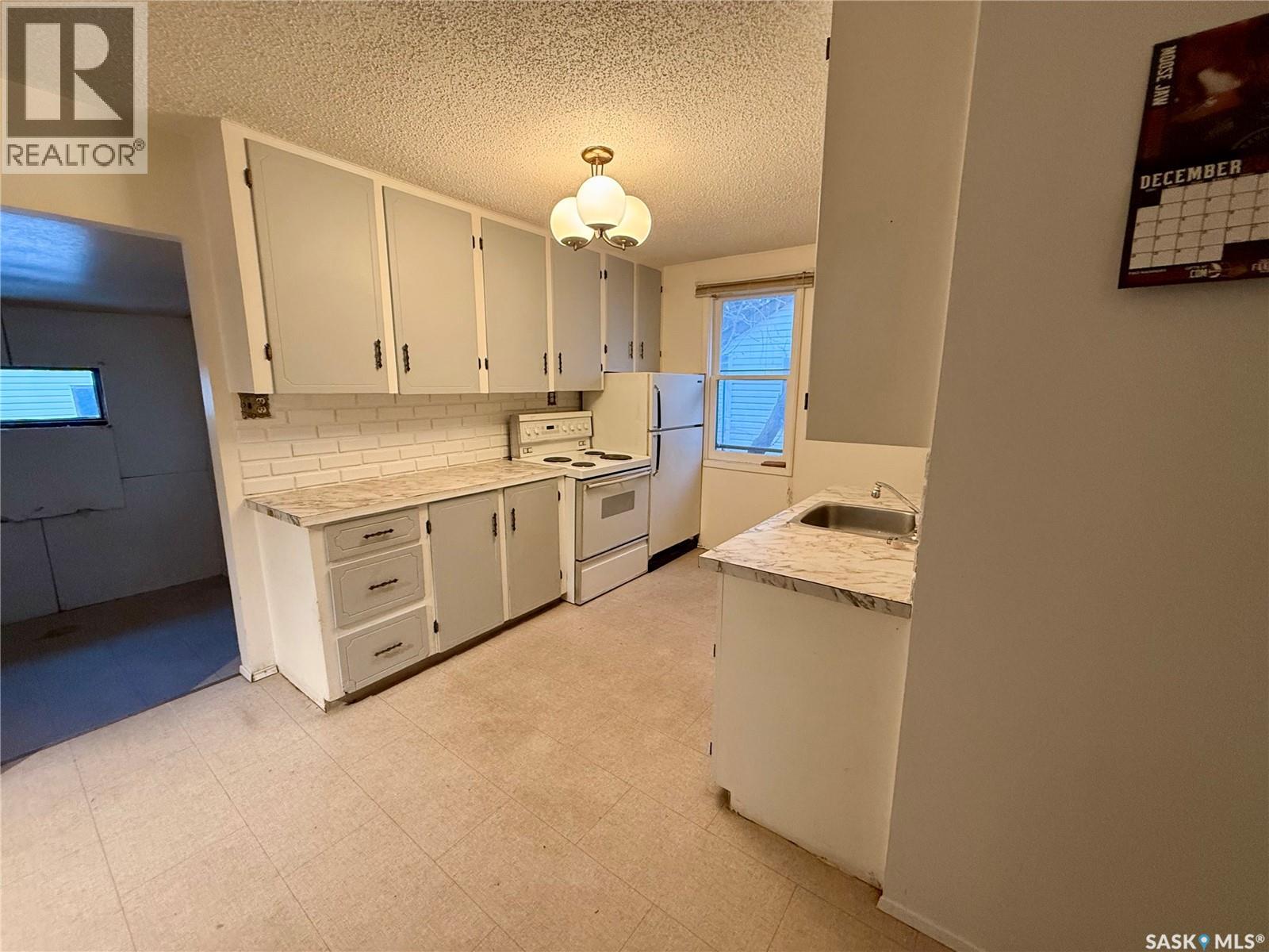 1140 Coteau Street W, Moose Jaw, Saskatchewan  S6H 5G6 - Photo 9 - SK024077