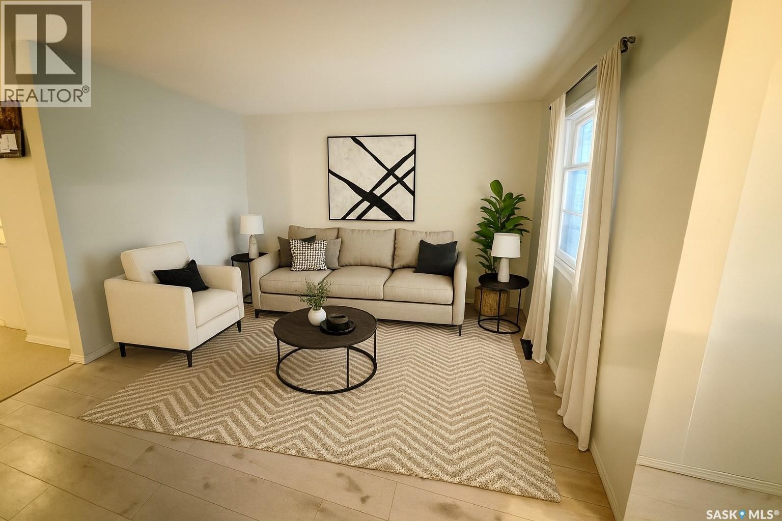 1140 Coteau Street W, Moose Jaw, Saskatchewan  S6H 5G6 - Photo 2 - SK024077