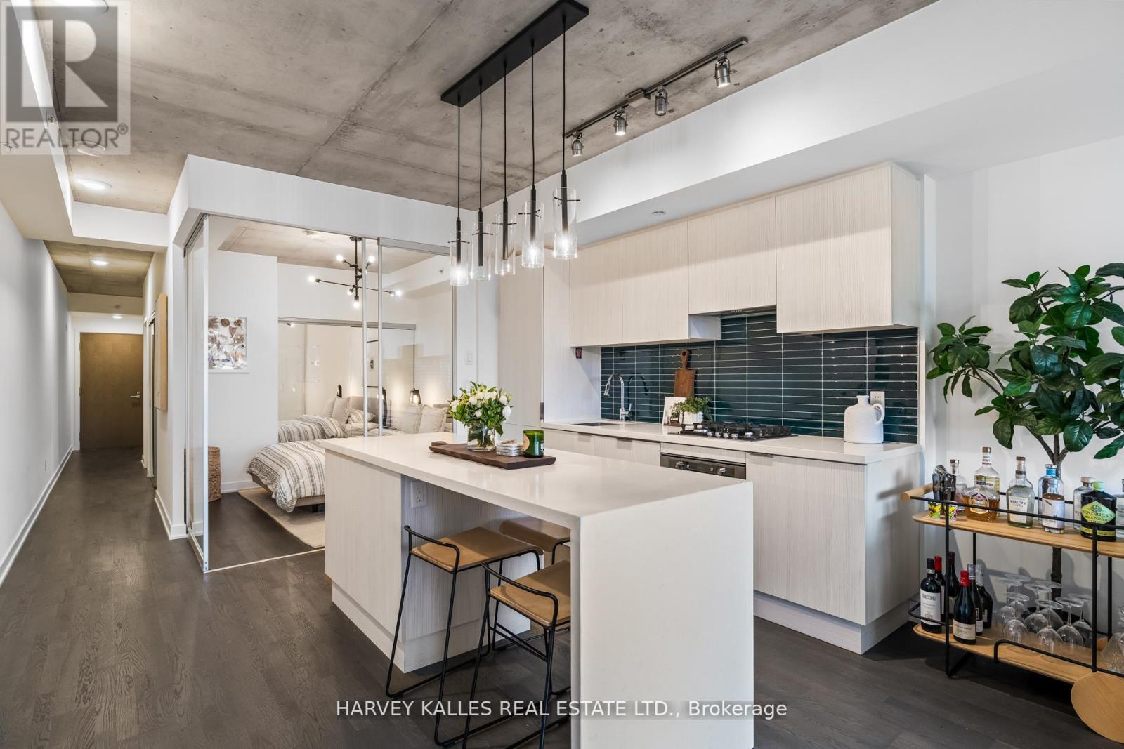 318 - 109 Ossington Avenue, Toronto, Ontario  M6J 0G1 - Photo 8 - C12637488