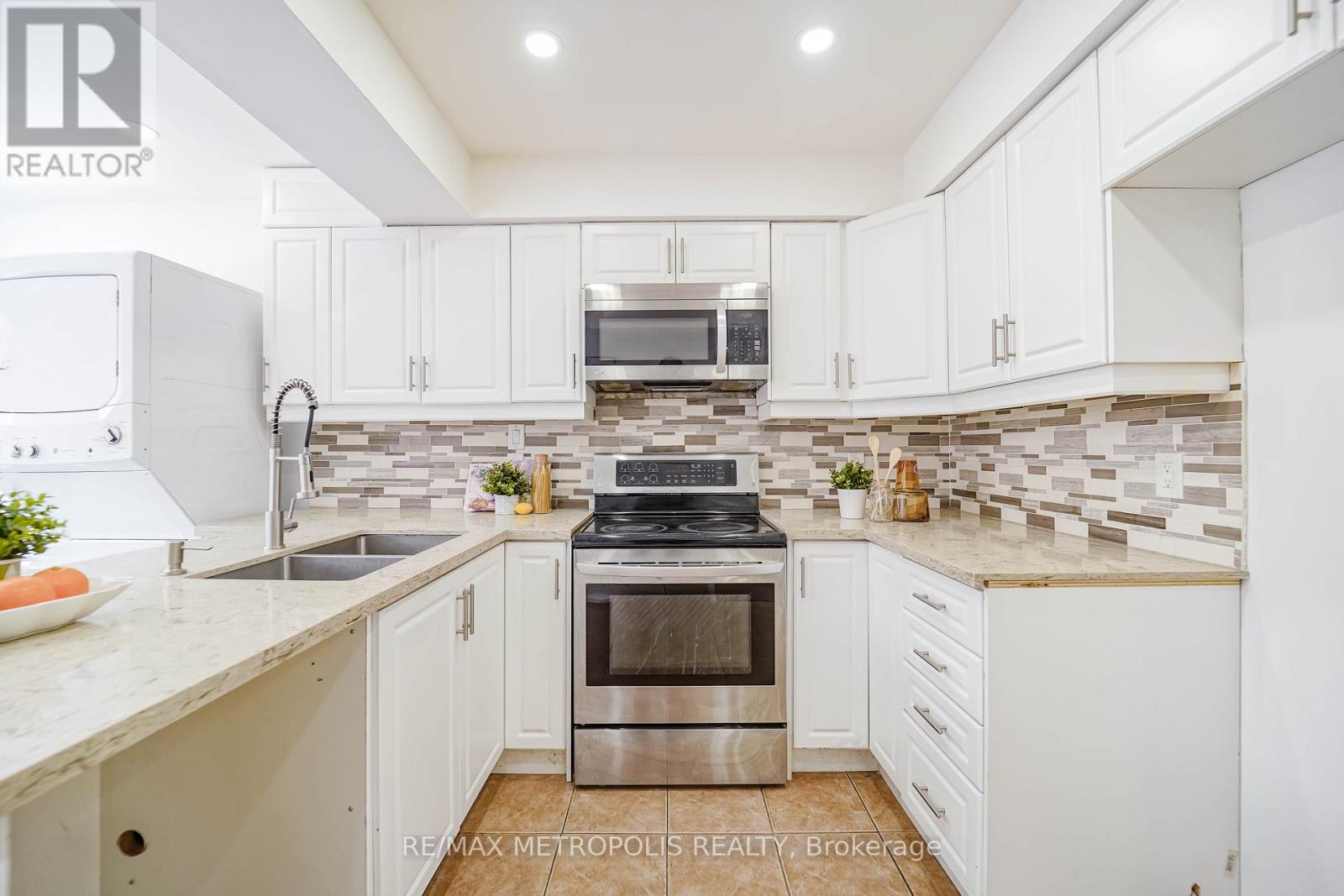 332 Nina Court, Oshawa, Ontario  L1K 1S7 - Photo 17 - E12637464