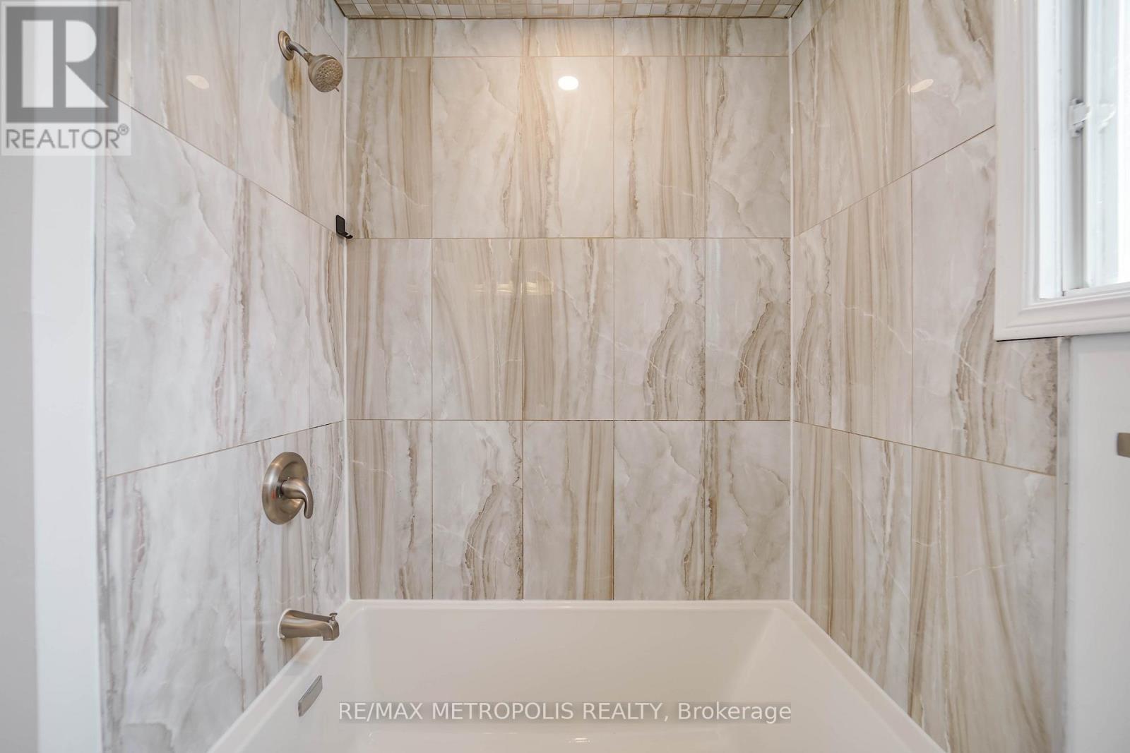 332 Nina Court, Oshawa, Ontario  L1K 1S7 - Photo 37 - E12637464