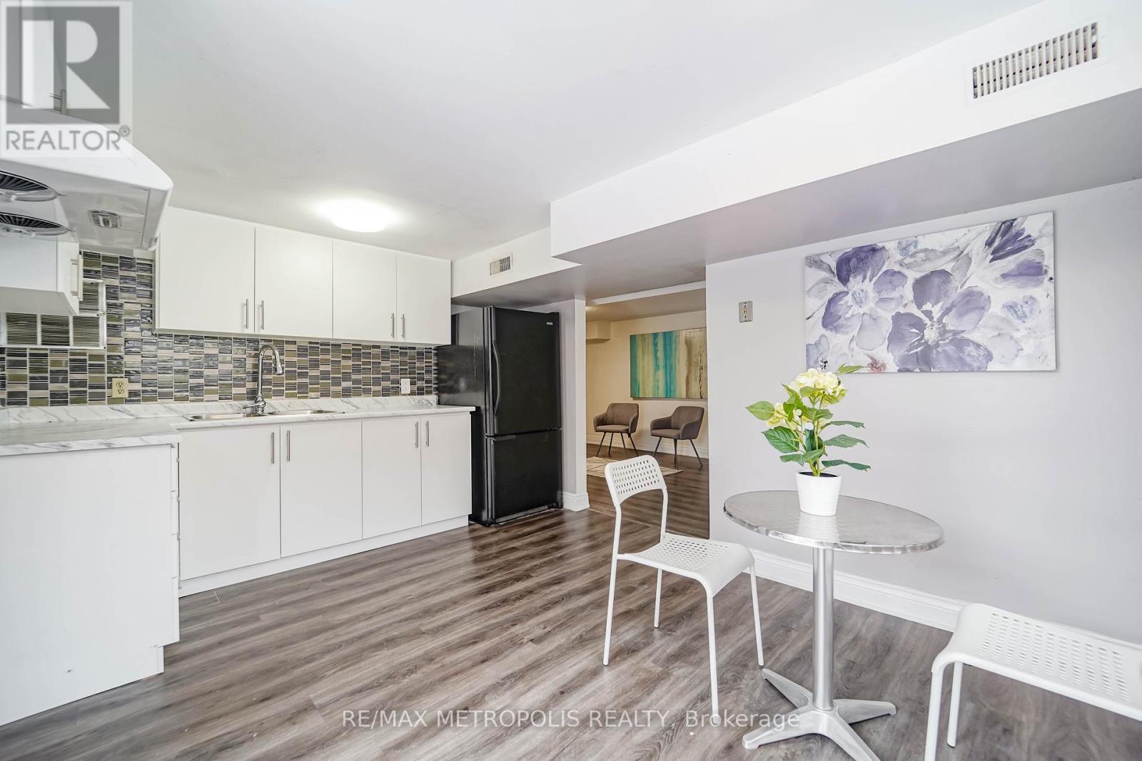 332 Nina Court, Oshawa, Ontario  L1K 1S7 - Photo 47 - E12637464