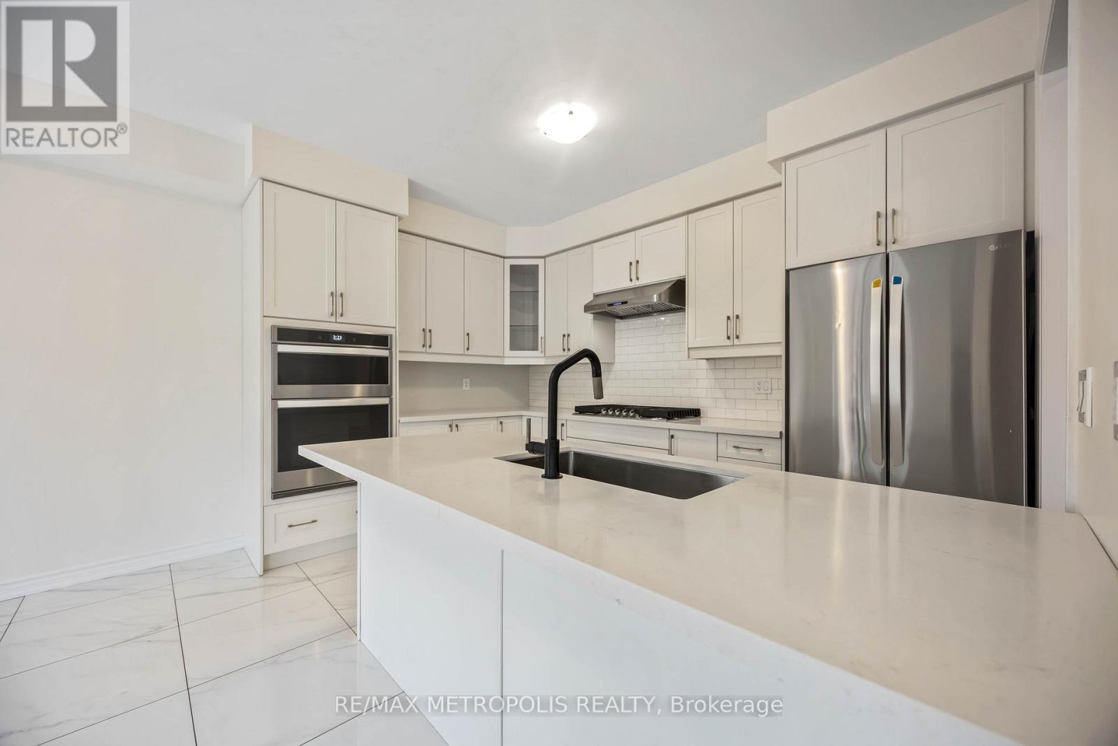 Main - 219 Doug Finney Street, Oshawa, Ontario  L1K 3G3 - Photo 11 - E12637478