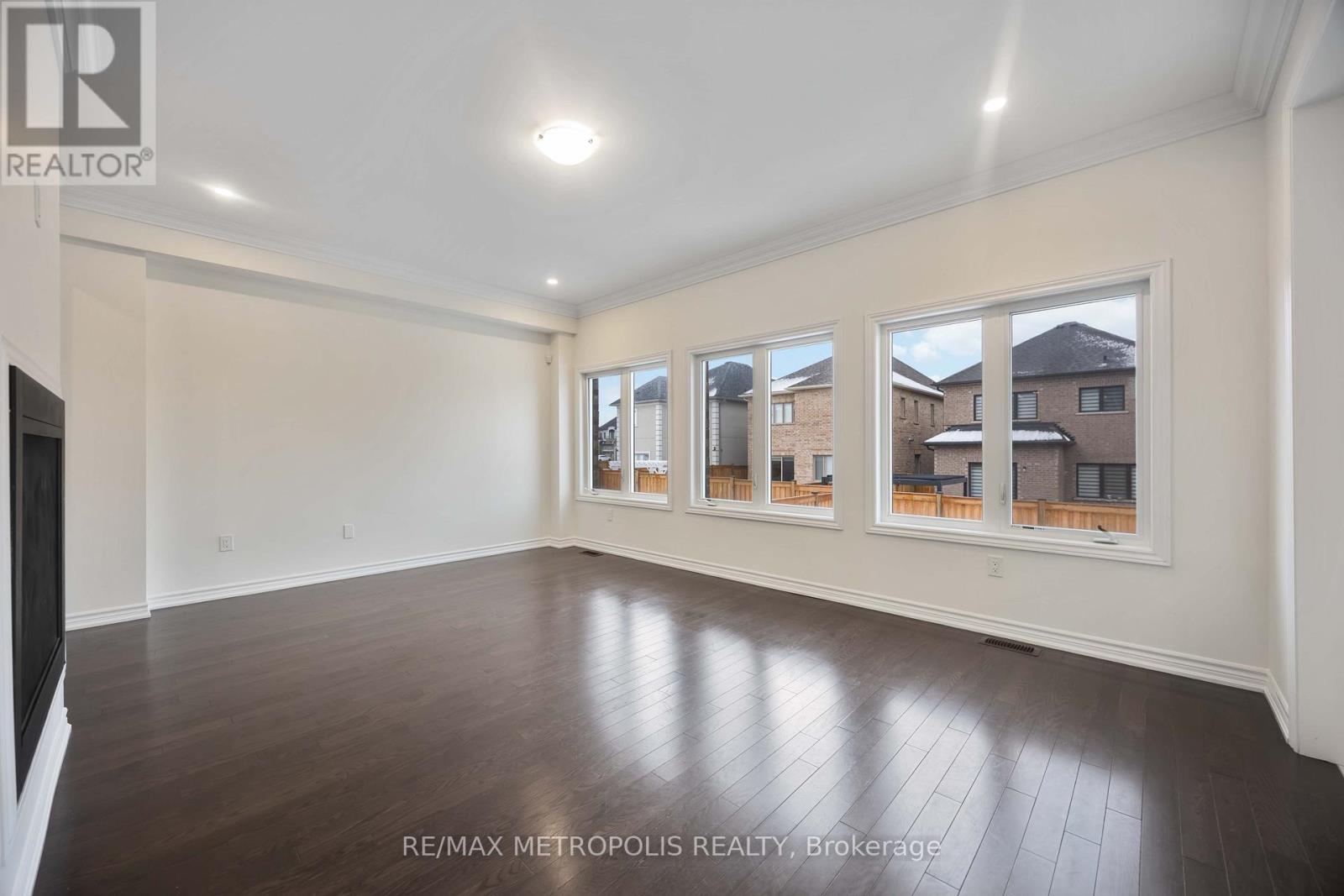 Main - 219 Doug Finney Street, Oshawa, Ontario  L1K 3G3 - Photo 8 - E12637478