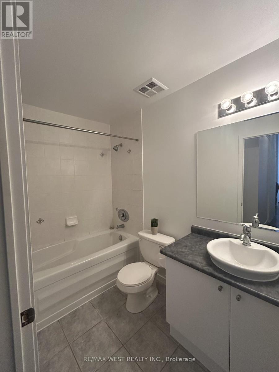 207 - 410 King Street W, Kitchener, Ontario N2G 1C3 - Photo 15 - X12635908