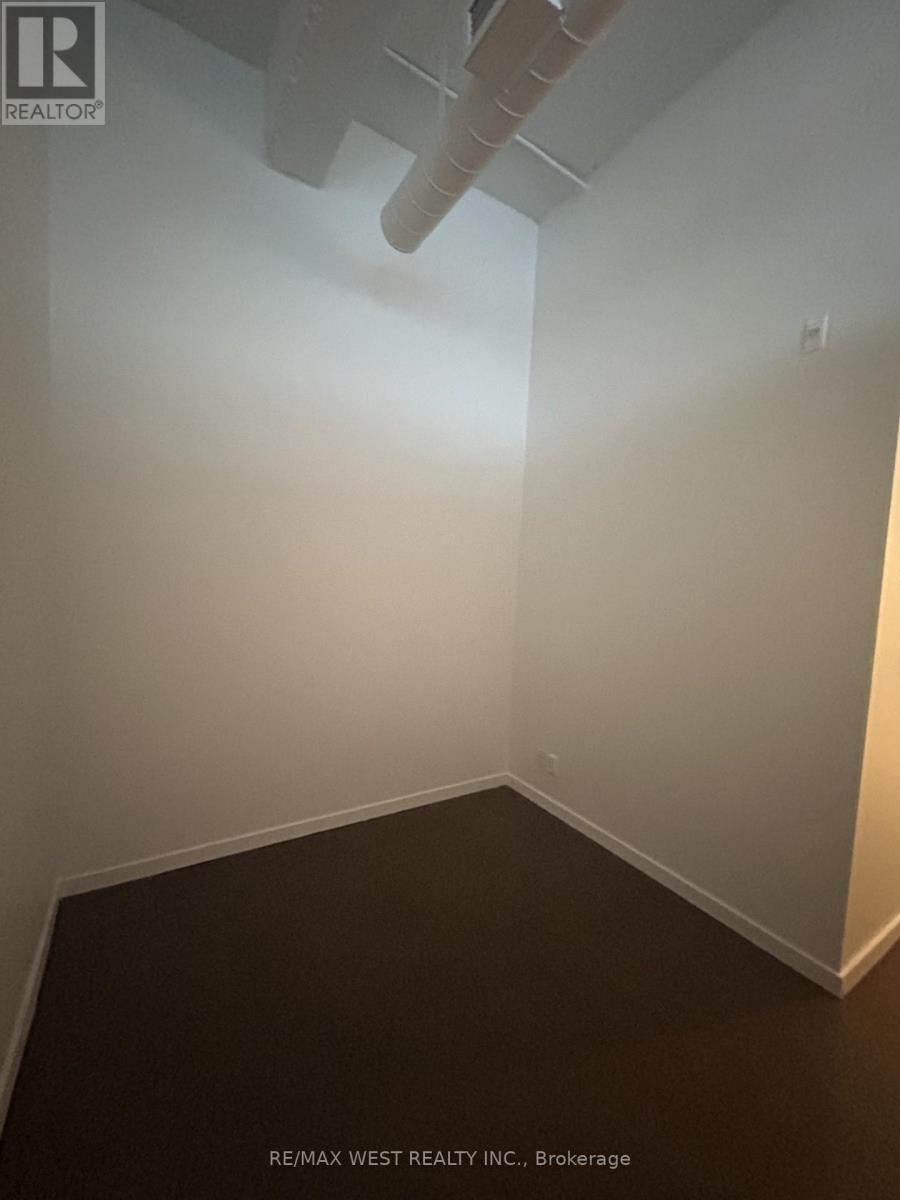 207 - 410 King Street W, Kitchener, Ontario N2G 1C3 - Photo 17 - X12635908