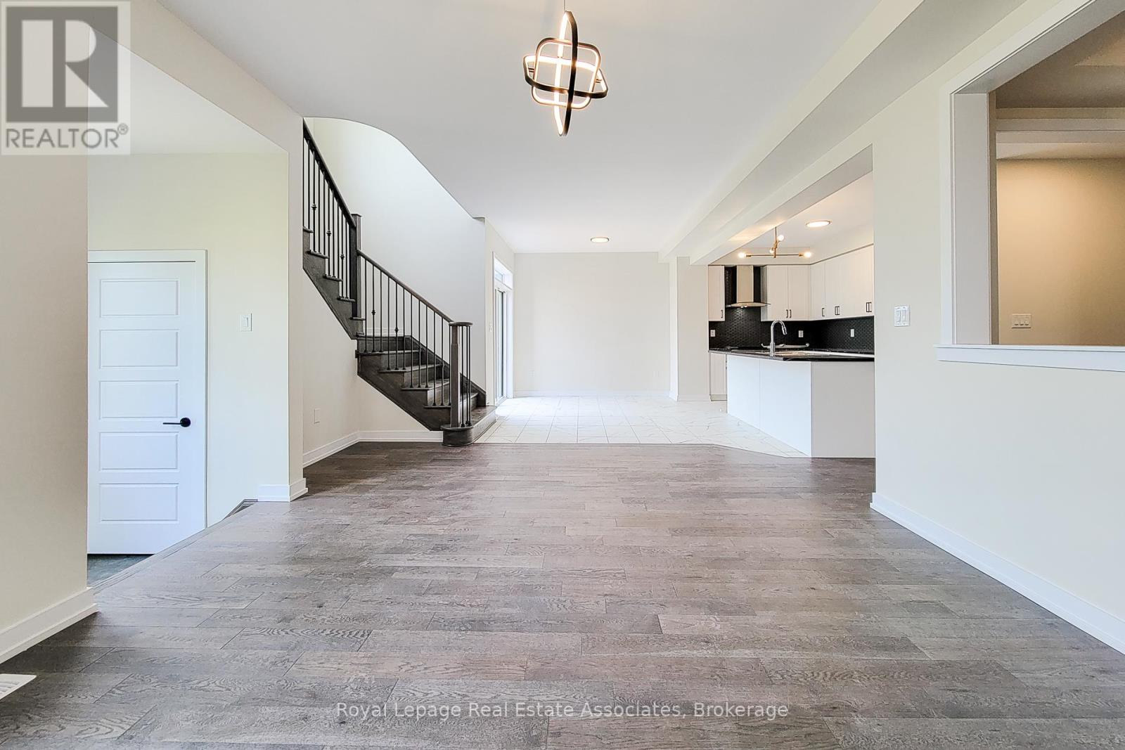 10 Castro Lane, Haldimand, Ontario  N3W 0G9 - Photo 13 - X12637454