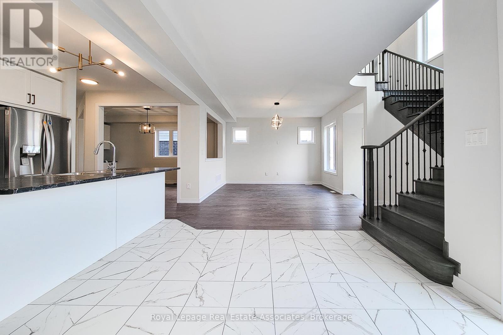 10 Castro Lane, Haldimand, Ontario  N3W 0G9 - Photo 19 - X12637454