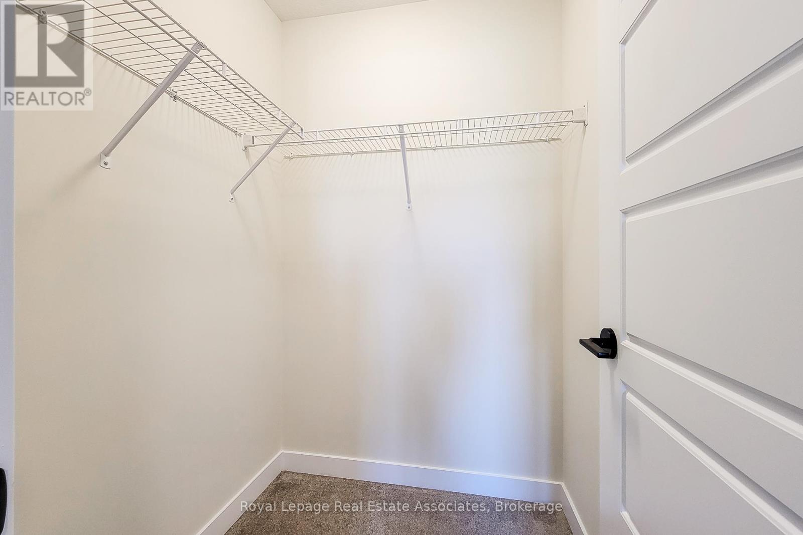 10 Castro Lane, Haldimand, Ontario  N3W 0G9 - Photo 37 - X12637454