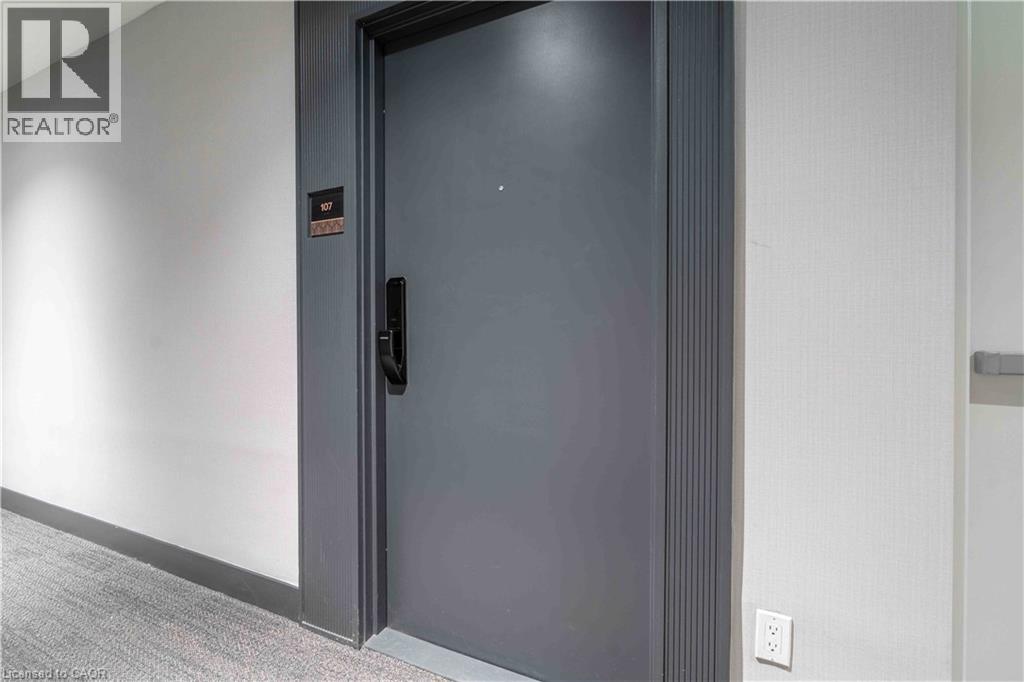 405 Dundas Street W Unit# 107, Oakville, Ontario  L6H 7L4 - Photo 4 - 40794156