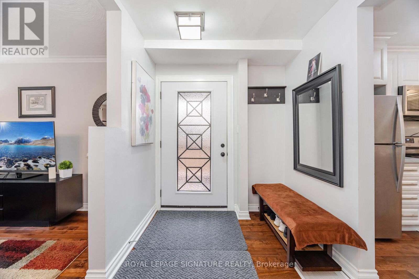 2259 Wiseman Court, Mississauga (Clarkson), Ontario  L5J 1P4 - Photo 6 - W12637460