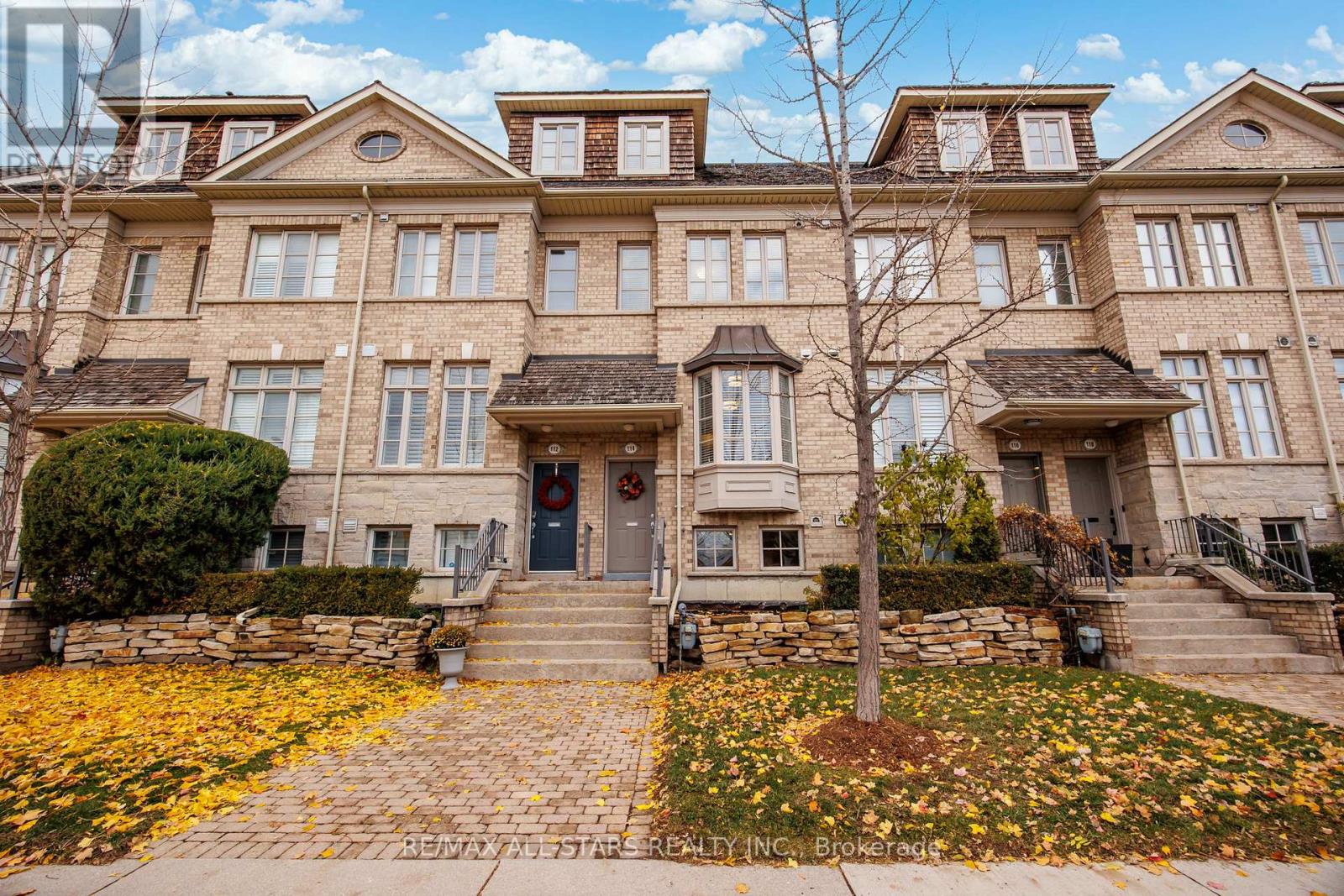 114 SIX POINT ROAD, Toronto, Ontario