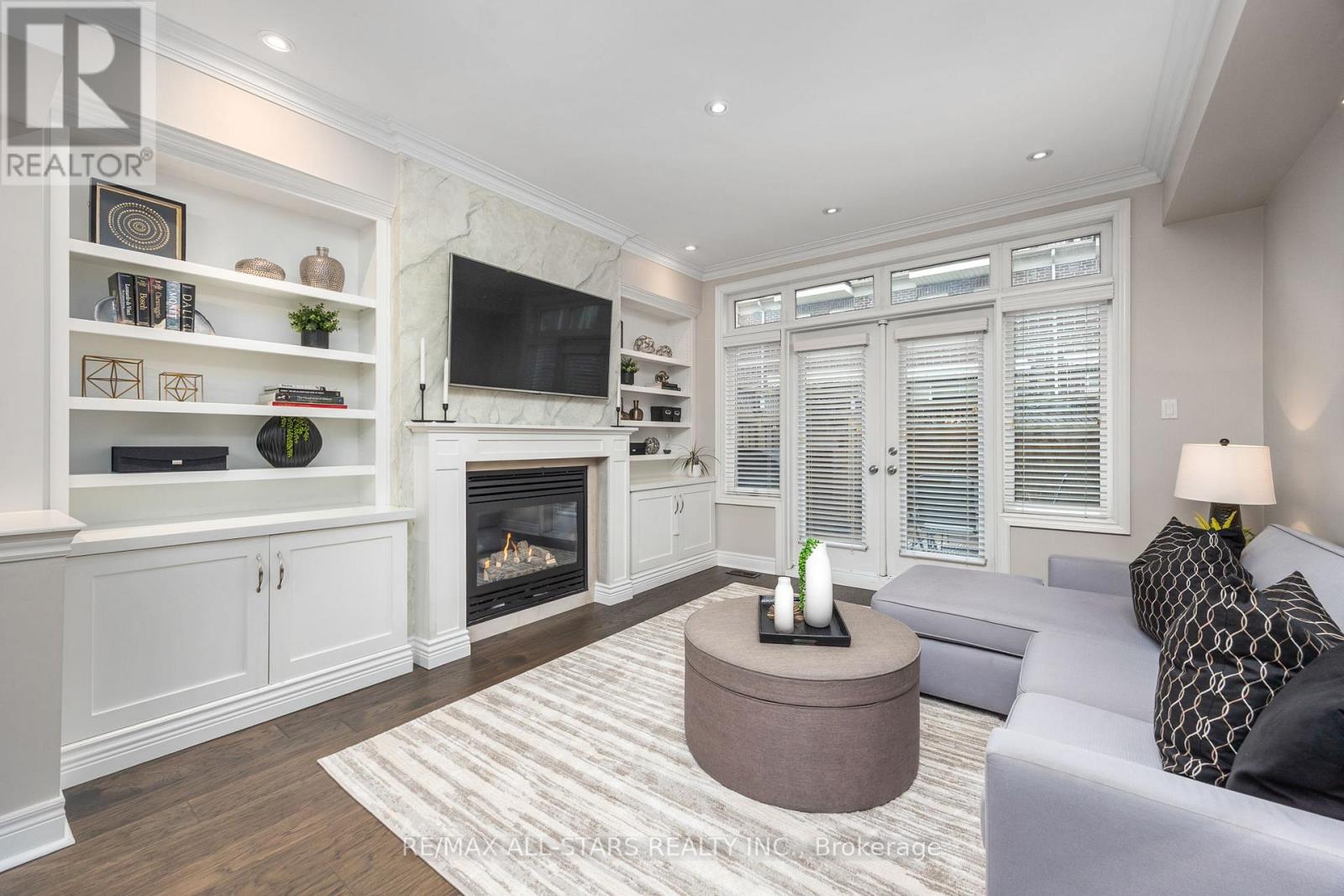 114 Six Point Road, Toronto, Ontario  M8Z 0A1 - Photo 14 - W12637476