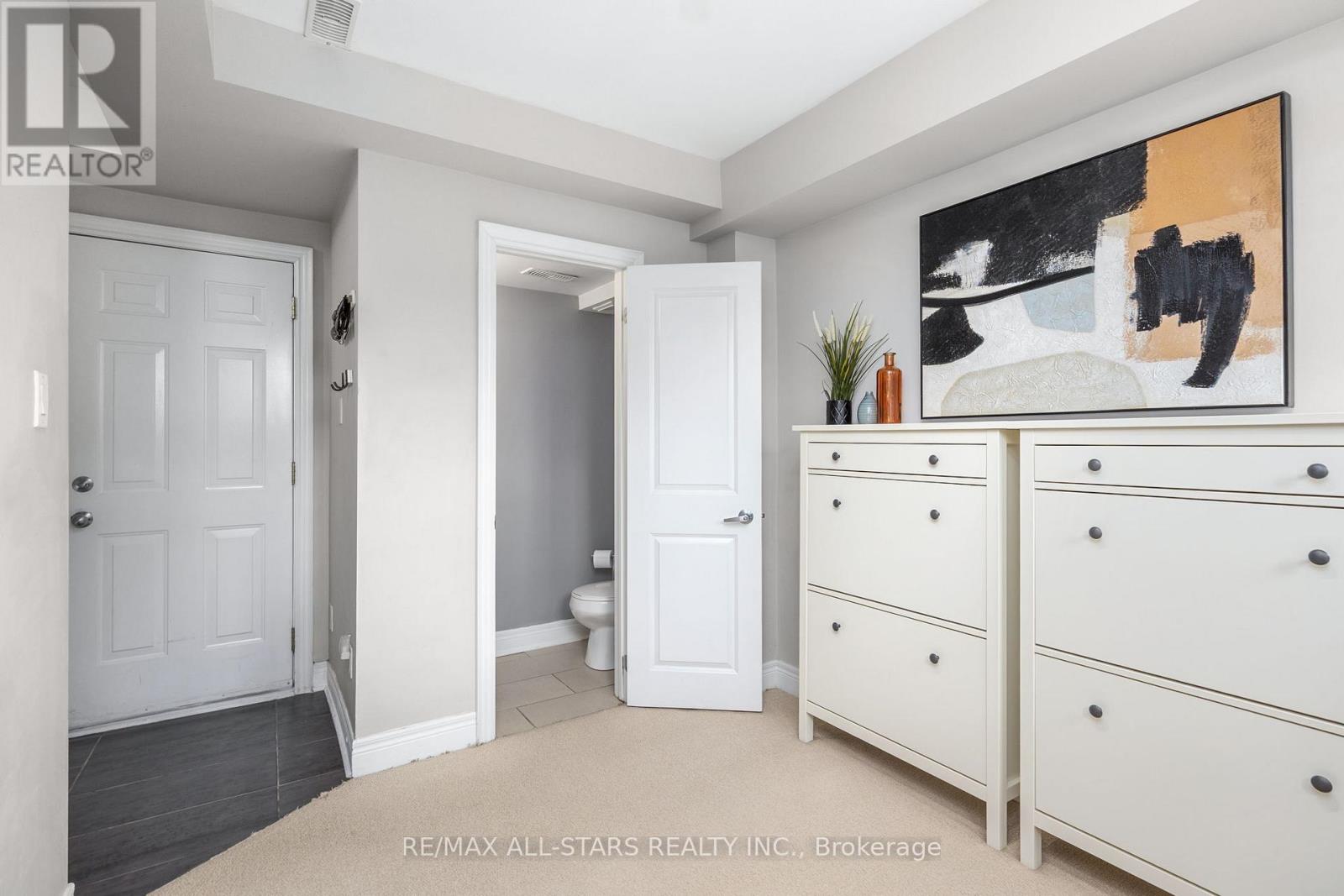 114 Six Point Road, Toronto, Ontario  M8Z 0A1 - Photo 36 - W12637476