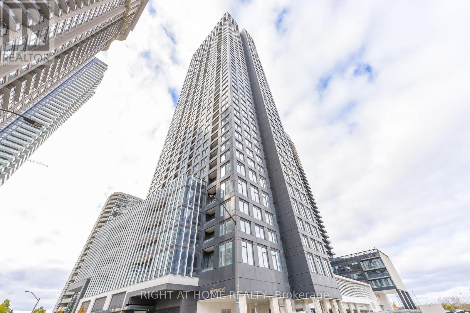 # 3911 - 395 SQUARE ONE DRIVE, Mississauga, Ontario