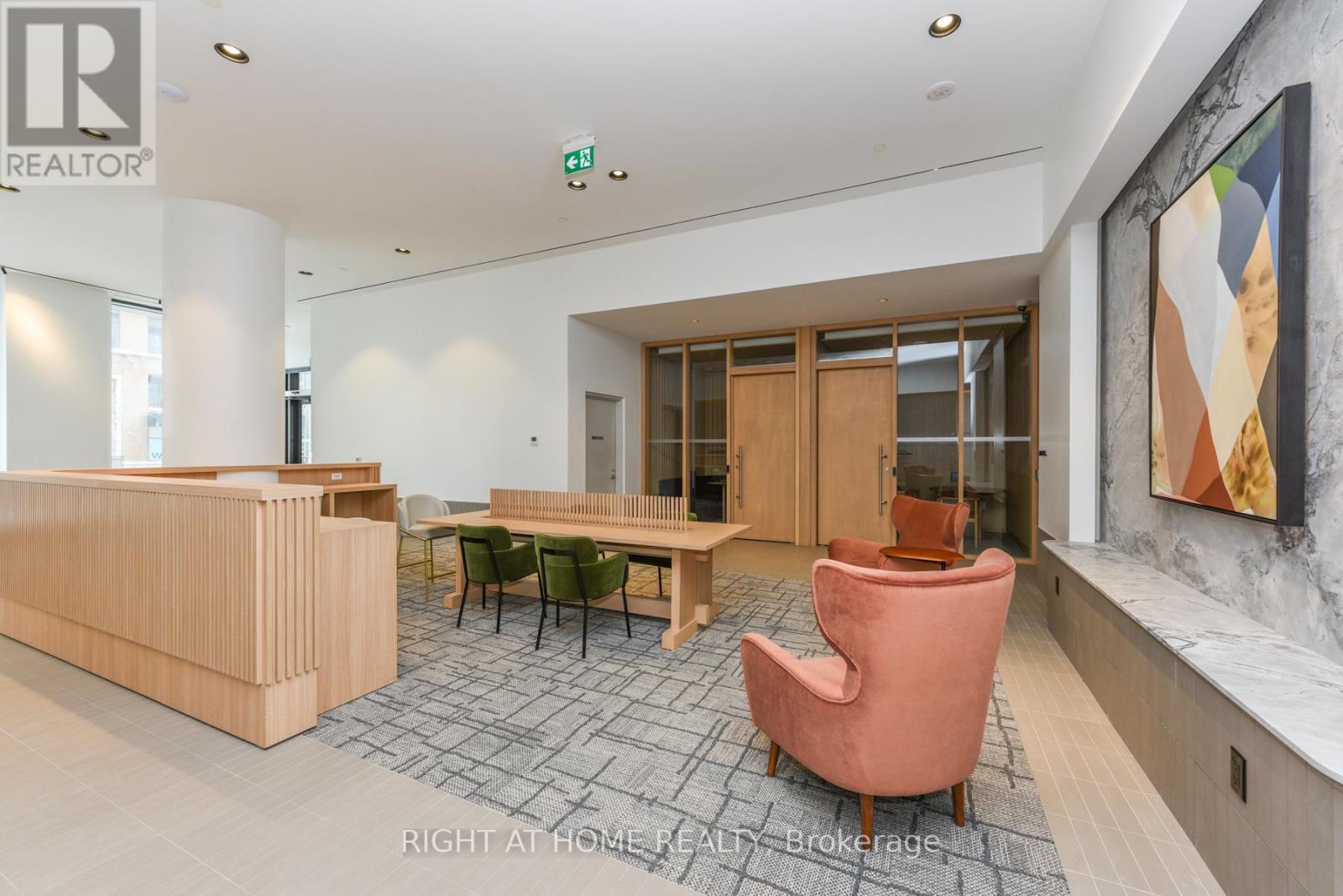 # 3911 - 395 Square One Drive, Mississauga, Ontario  L5B 0P6 - Photo 27 - W12637486