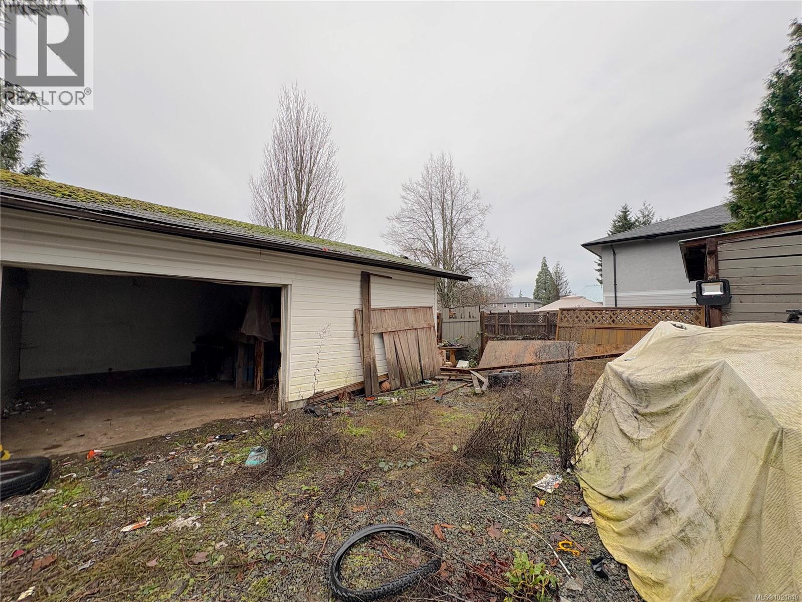 1175 Willemar Ave, Courtenay, British Columbia  V9N 3N1 - Photo 13 - 1021849