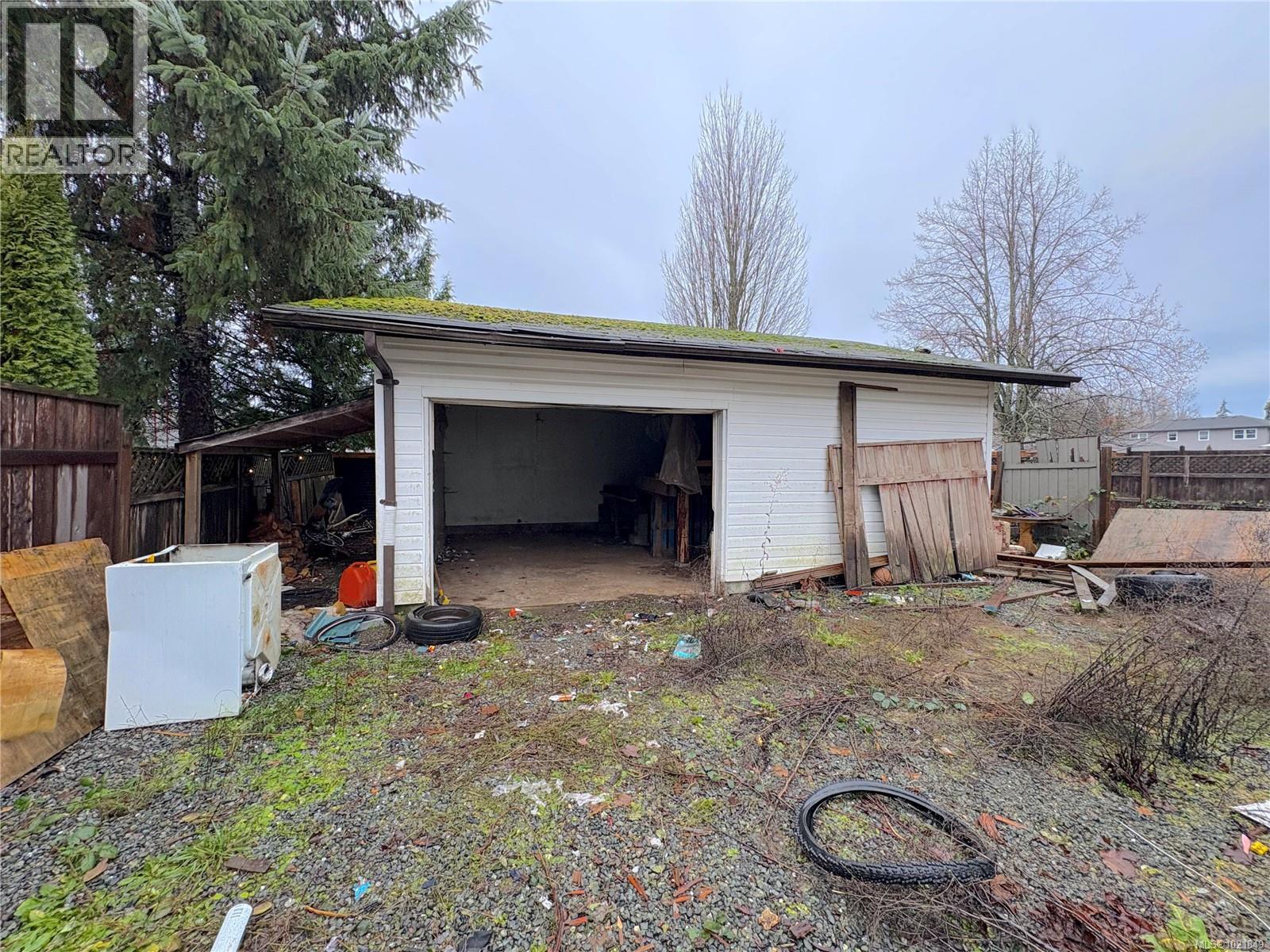 1175 Willemar Ave, Courtenay, British Columbia  V9N 3N1 - Photo 2 - 1021849