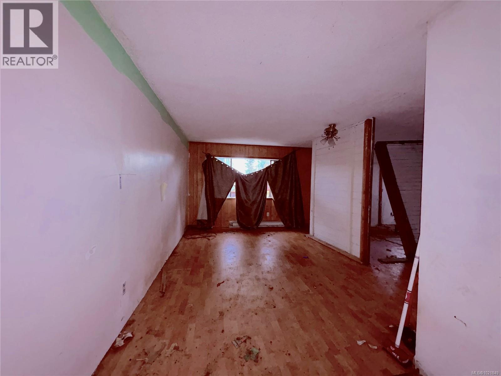 1175 Willemar Ave, Courtenay, British Columbia  V9N 3N1 - Photo 5 - 1021849