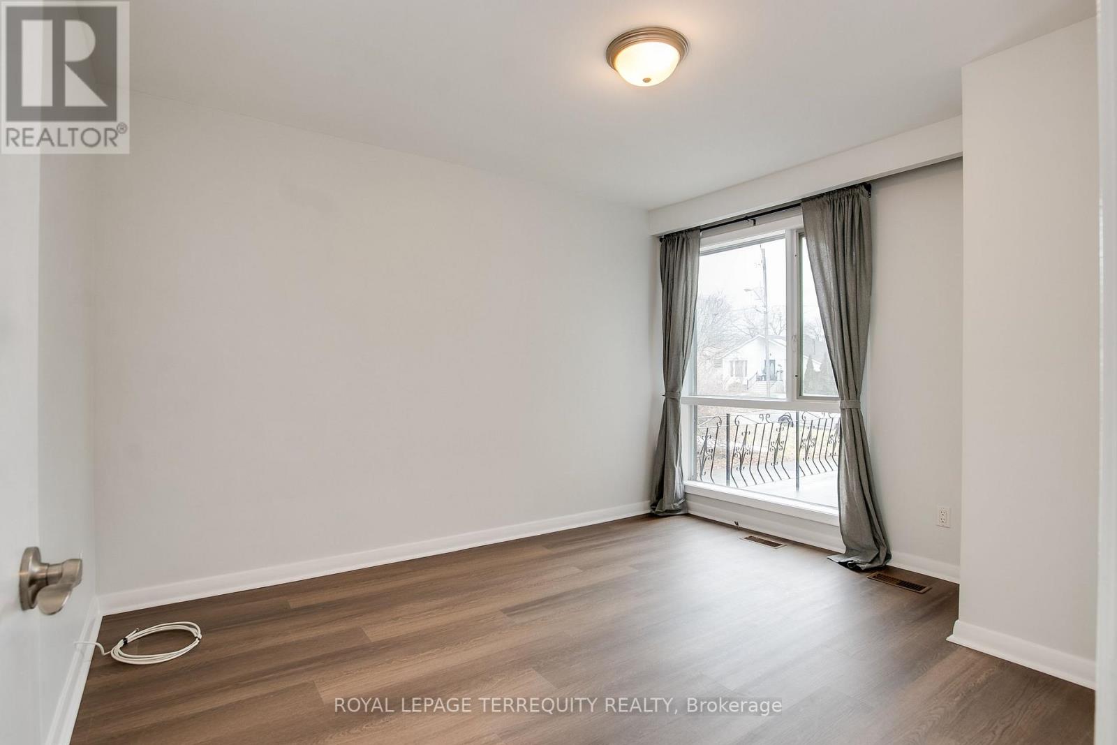 93 Searle Avenue, Toronto, Ontario  M3H 4A8 - Photo 24 - C12637426