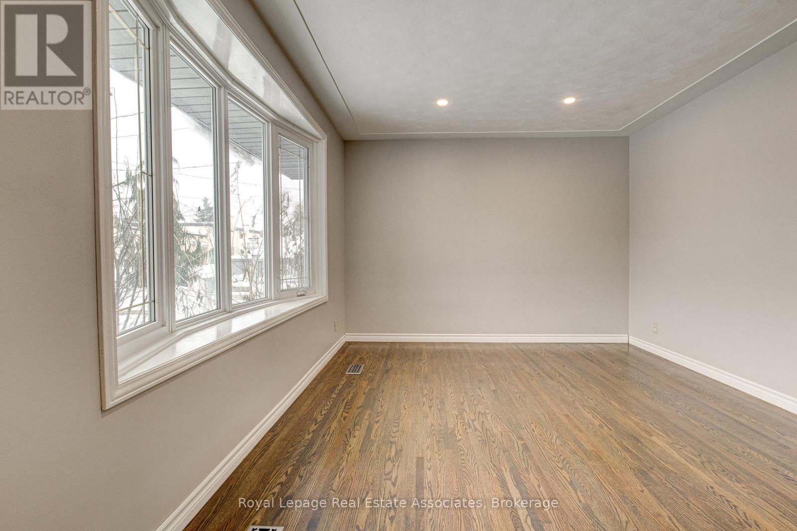 1 - 45 Bond Street, Kitchener, Ontario  N2H 4S4 - Photo 13 - X12637468