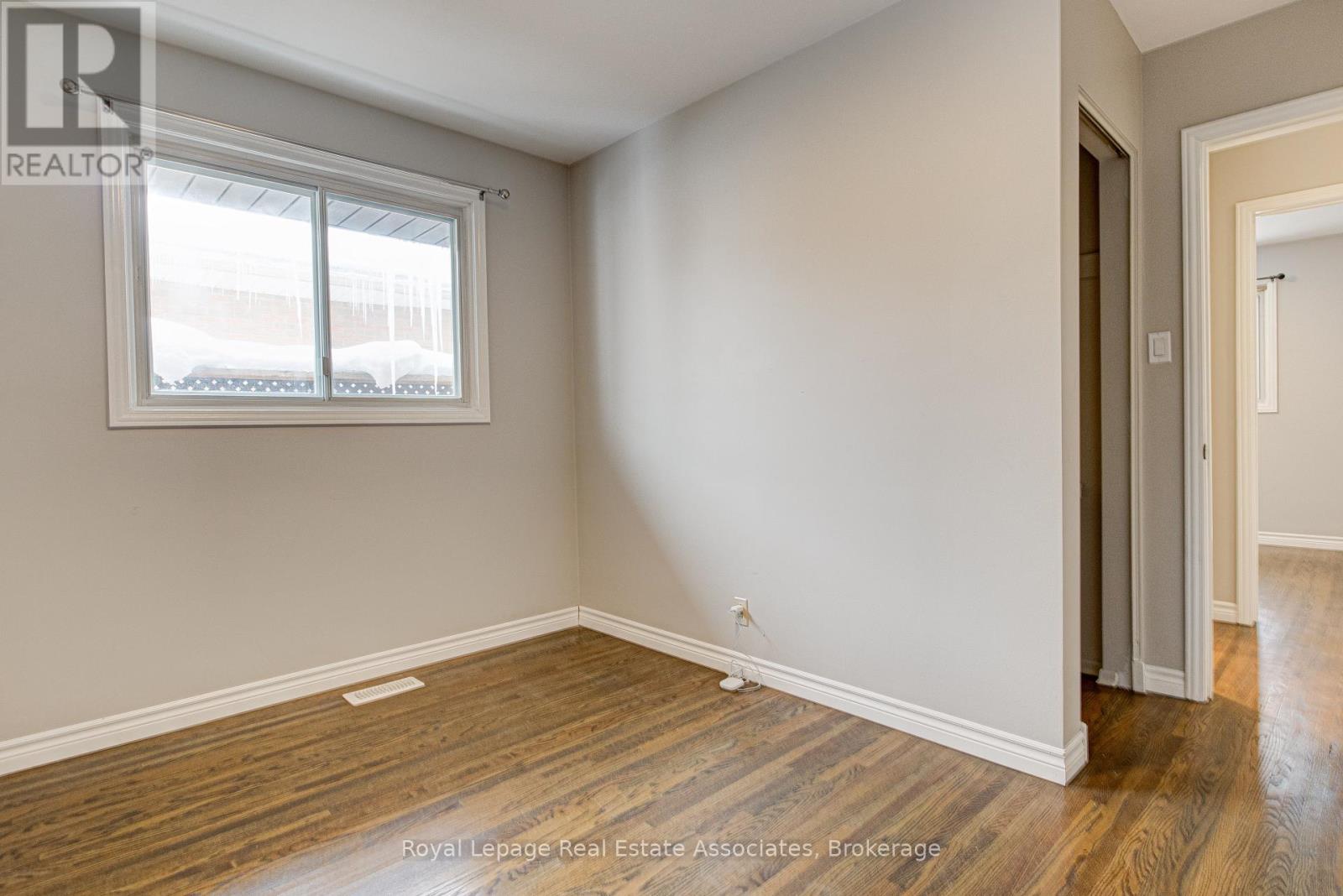 1 - 45 Bond Street, Kitchener, Ontario  N2H 4S4 - Photo 25 - X12637468