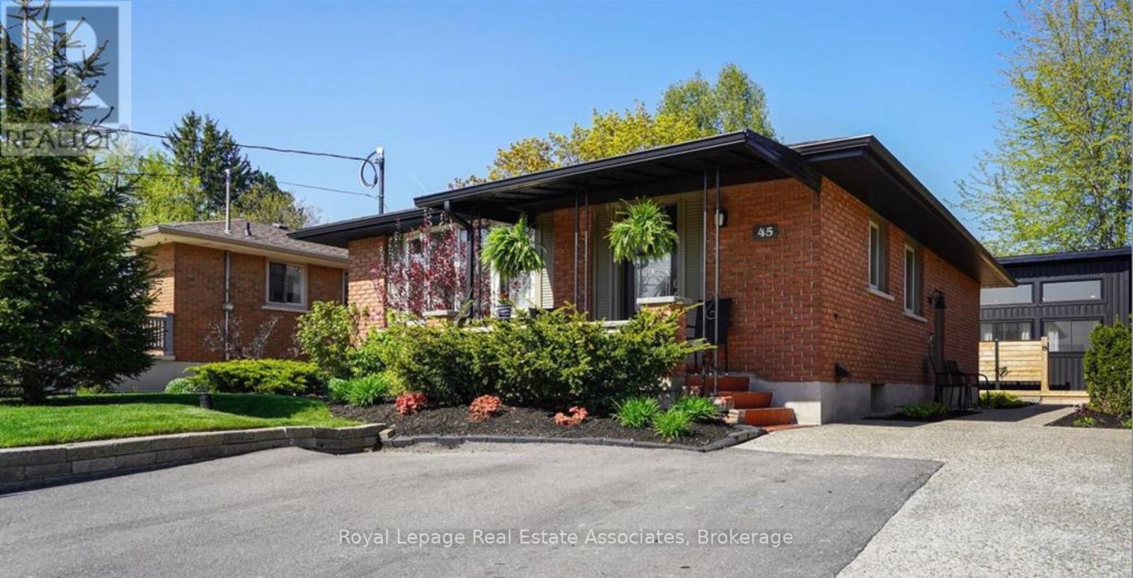 1 - 45 Bond Street, Kitchener, Ontario  N2H 4S4 - Photo 31 - X12637468