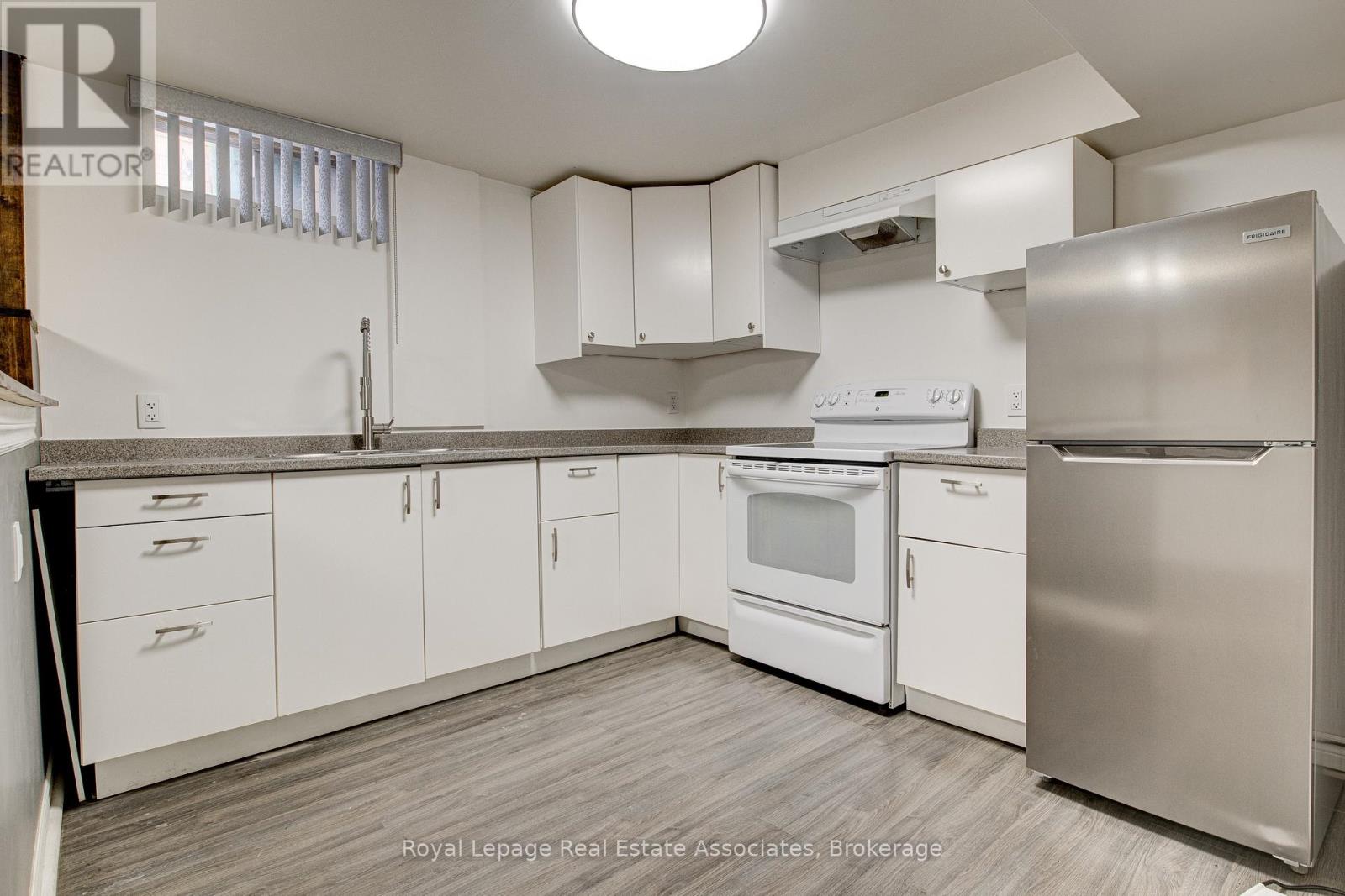 2 - 45 BOND STREET, Kitchener, Ontario