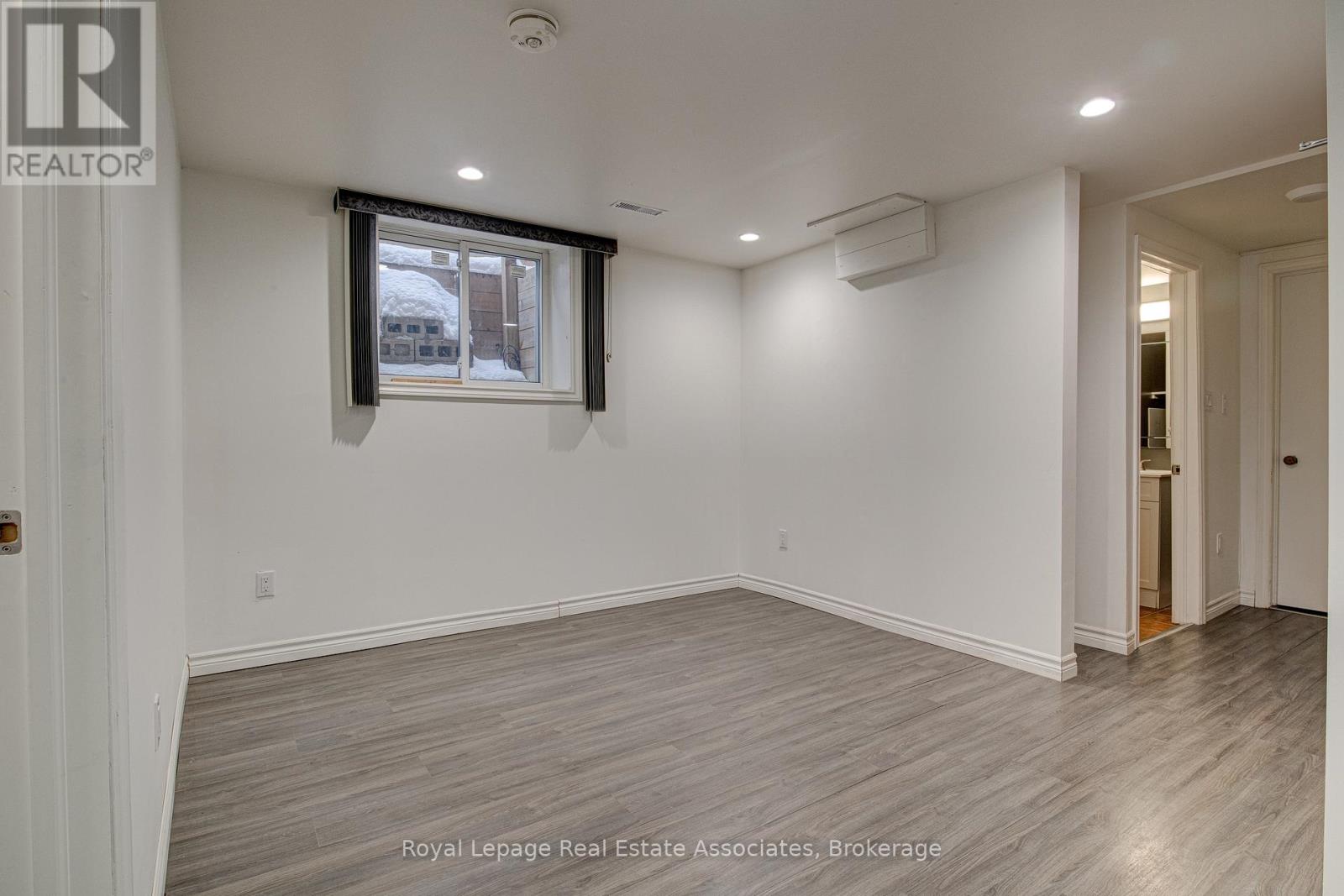 2 - 45 Bond Street, Kitchener, Ontario  N2H 4S4 - Photo 11 - X12637470