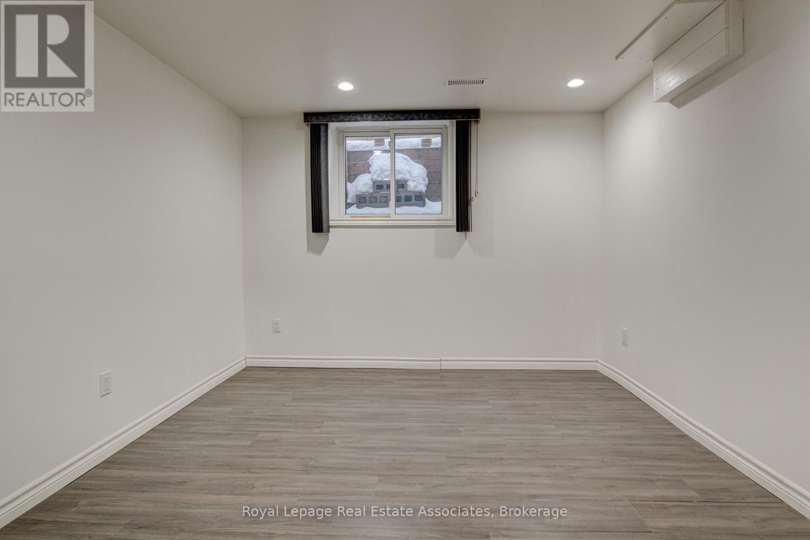 2 - 45 Bond Street, Kitchener, Ontario  N2H 4S4 - Photo 12 - X12637470