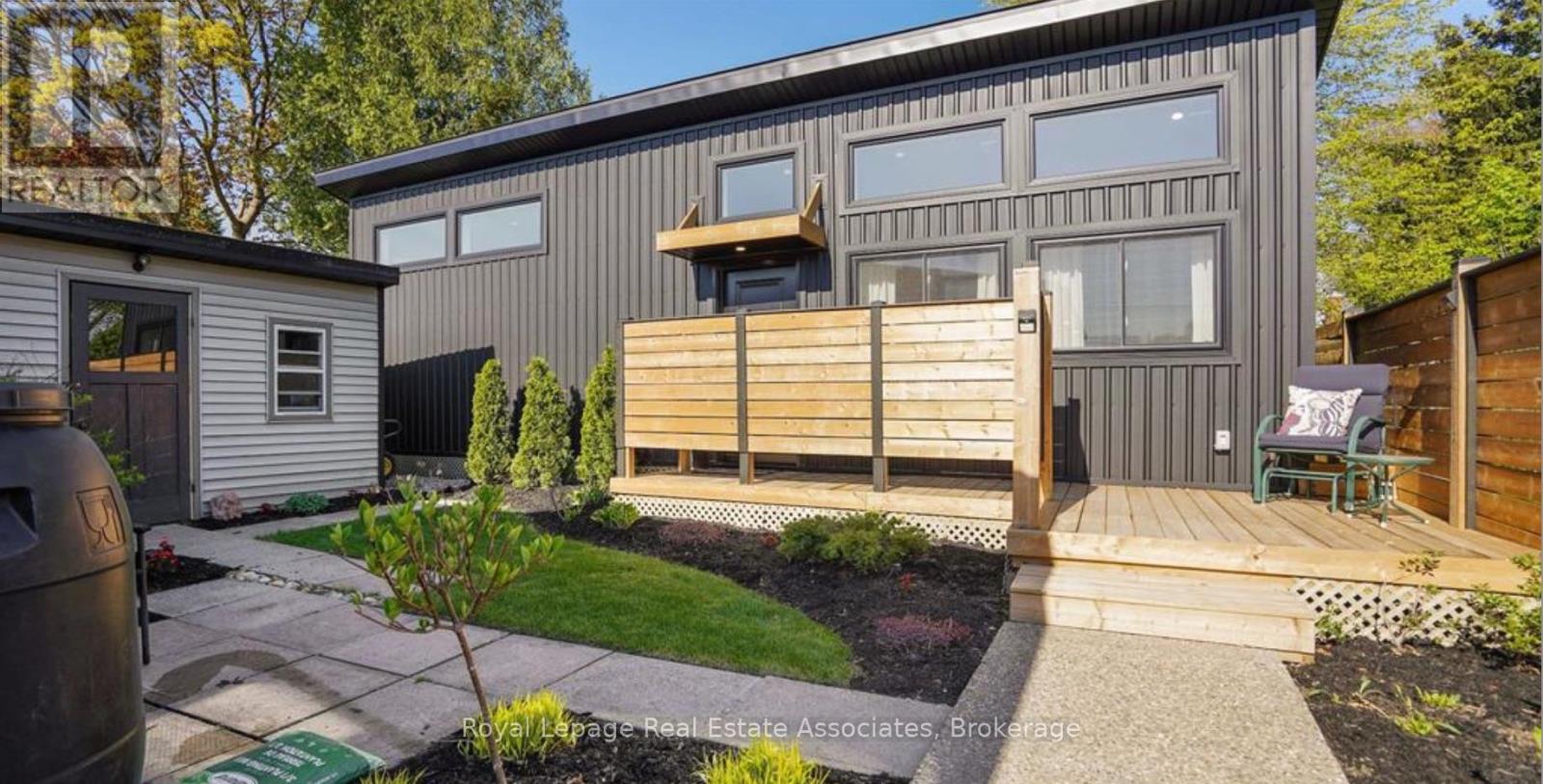 3 - 45 Bond Street, Kitchener, Ontario  N2H 4S4 - Photo 2 - X12637472