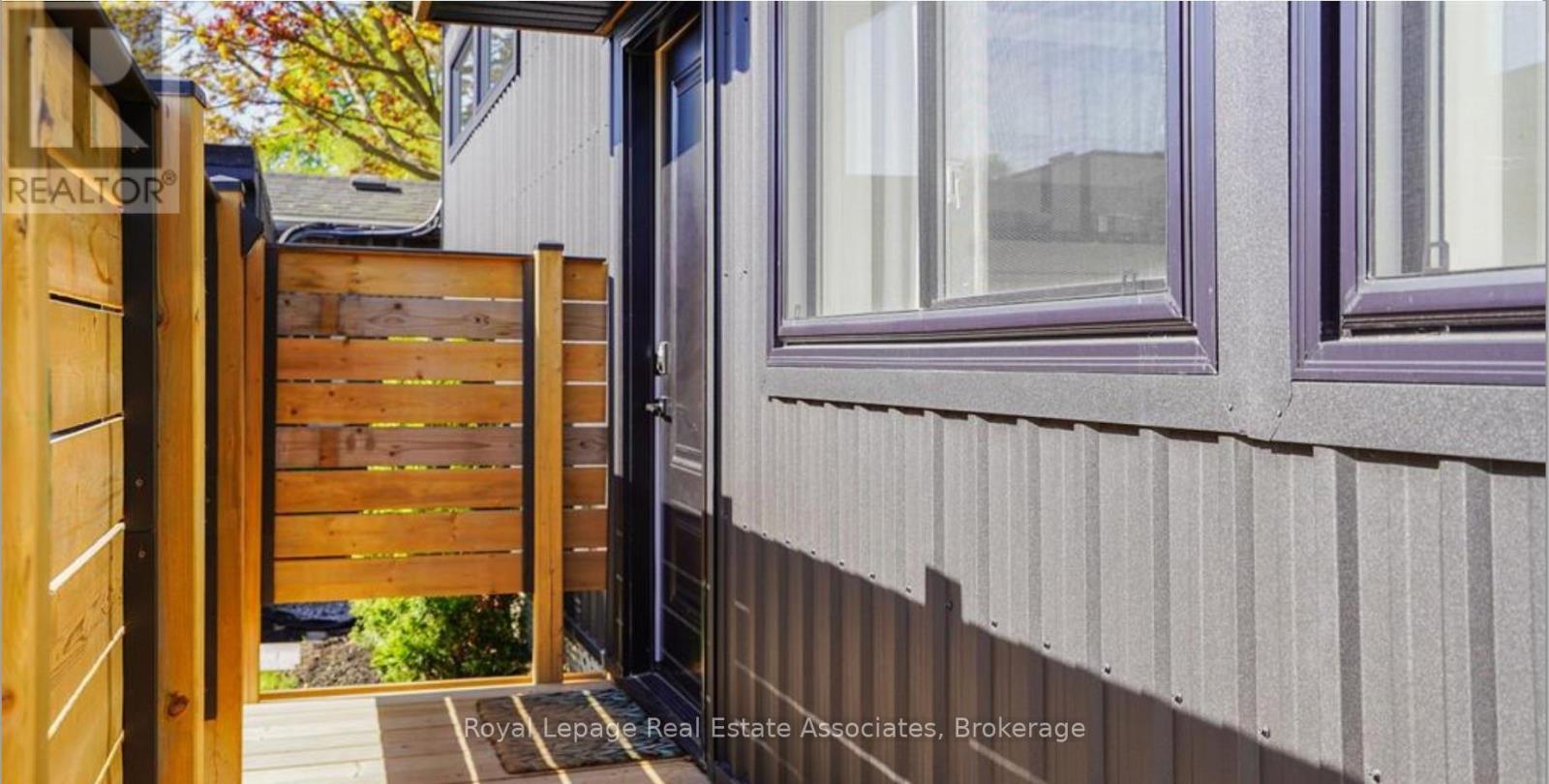 3 - 45 Bond Street, Kitchener, Ontario  N2H 4S4 - Photo 3 - X12637472