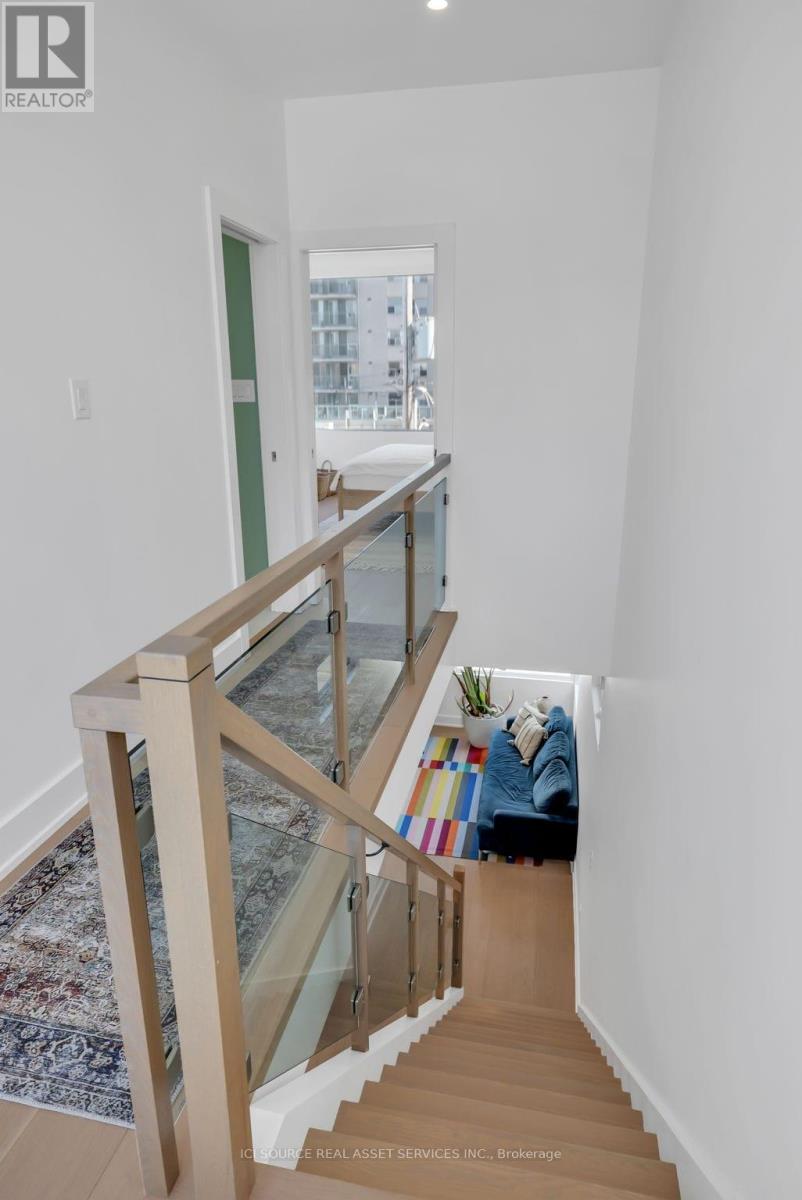 103 Armstrong Street, Ottawa, Ontario  K1Y 2V6 - Photo 14 - X12637474