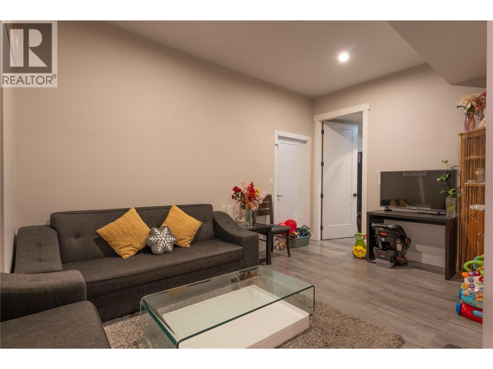 1410 Mine Hill Lane, Kelowna, British Columbia V1P 1T6 - Photo 17 - 10367070