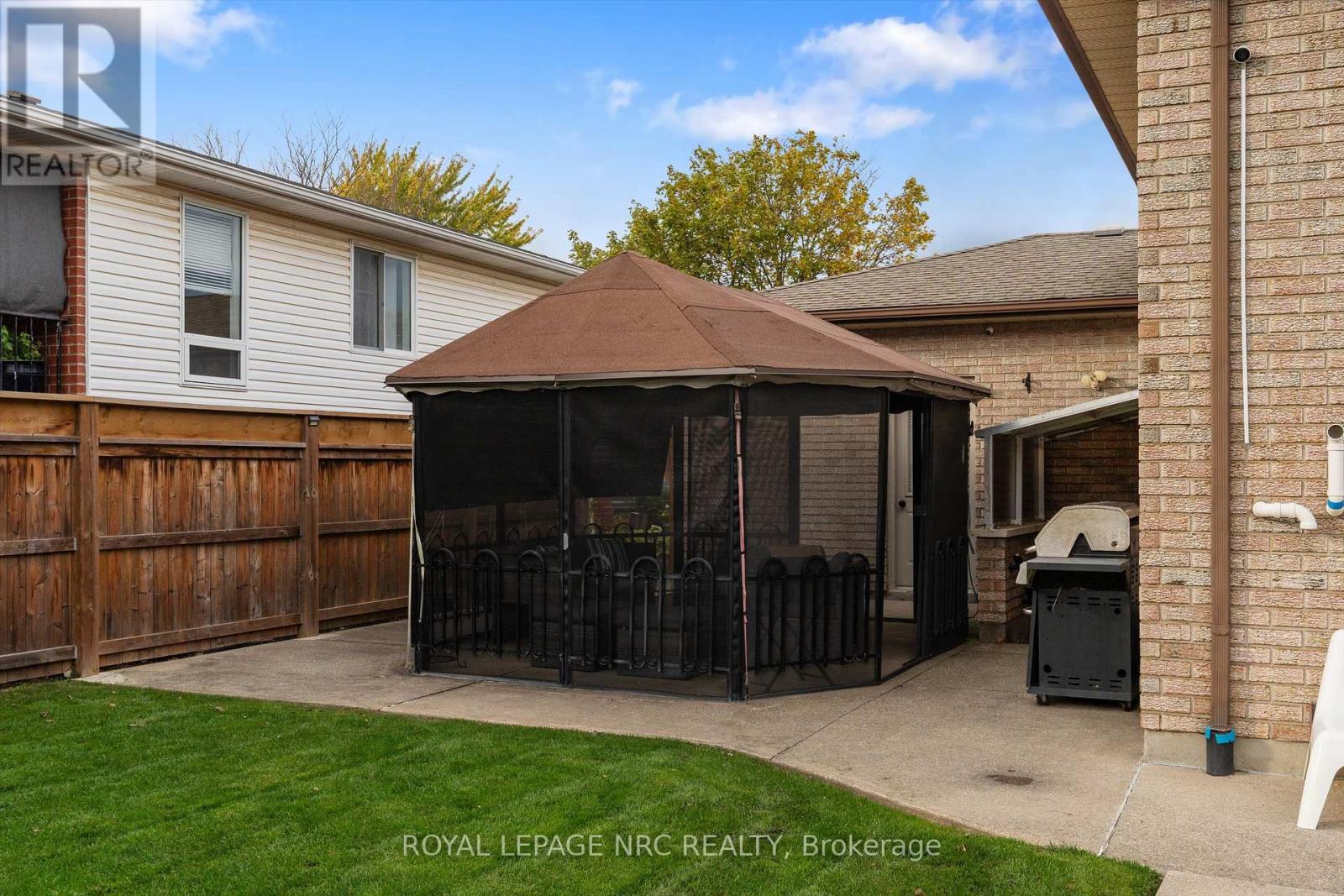 37 West Farmington Drive, St. Catharines, Ontario  L2S 3S3 - Photo 41 - X12486801