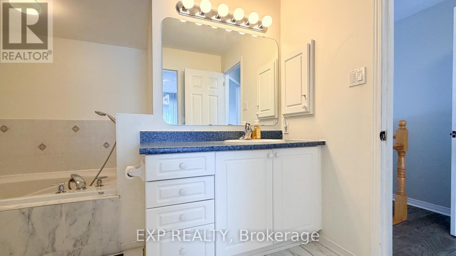 101 Macassa Circle, Ottawa, Ontario  K2T 1J9 - Photo 29 - X12637552