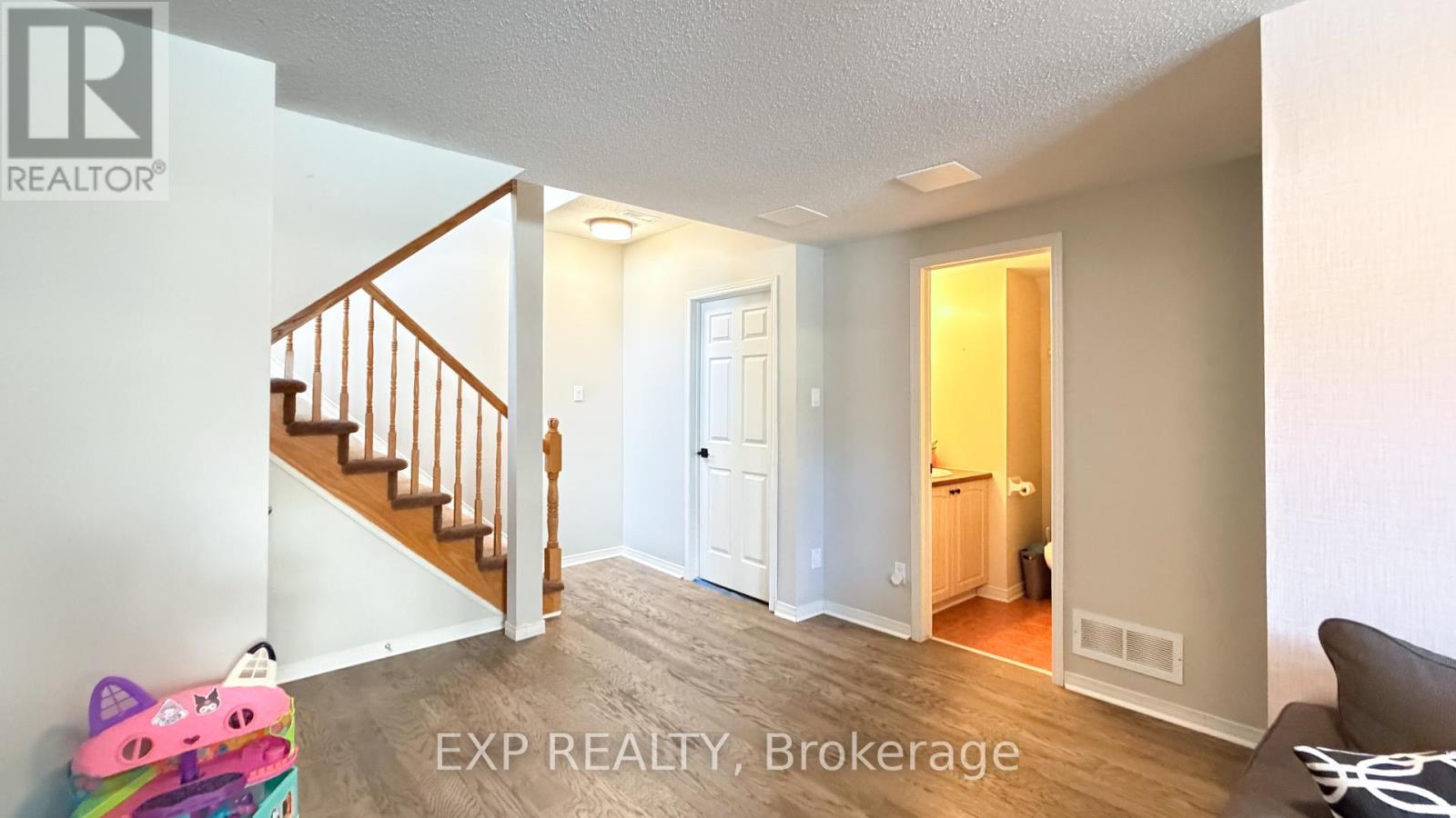 101 Macassa Circle, Ottawa, Ontario  K2T 1J9 - Photo 36 - X12637552