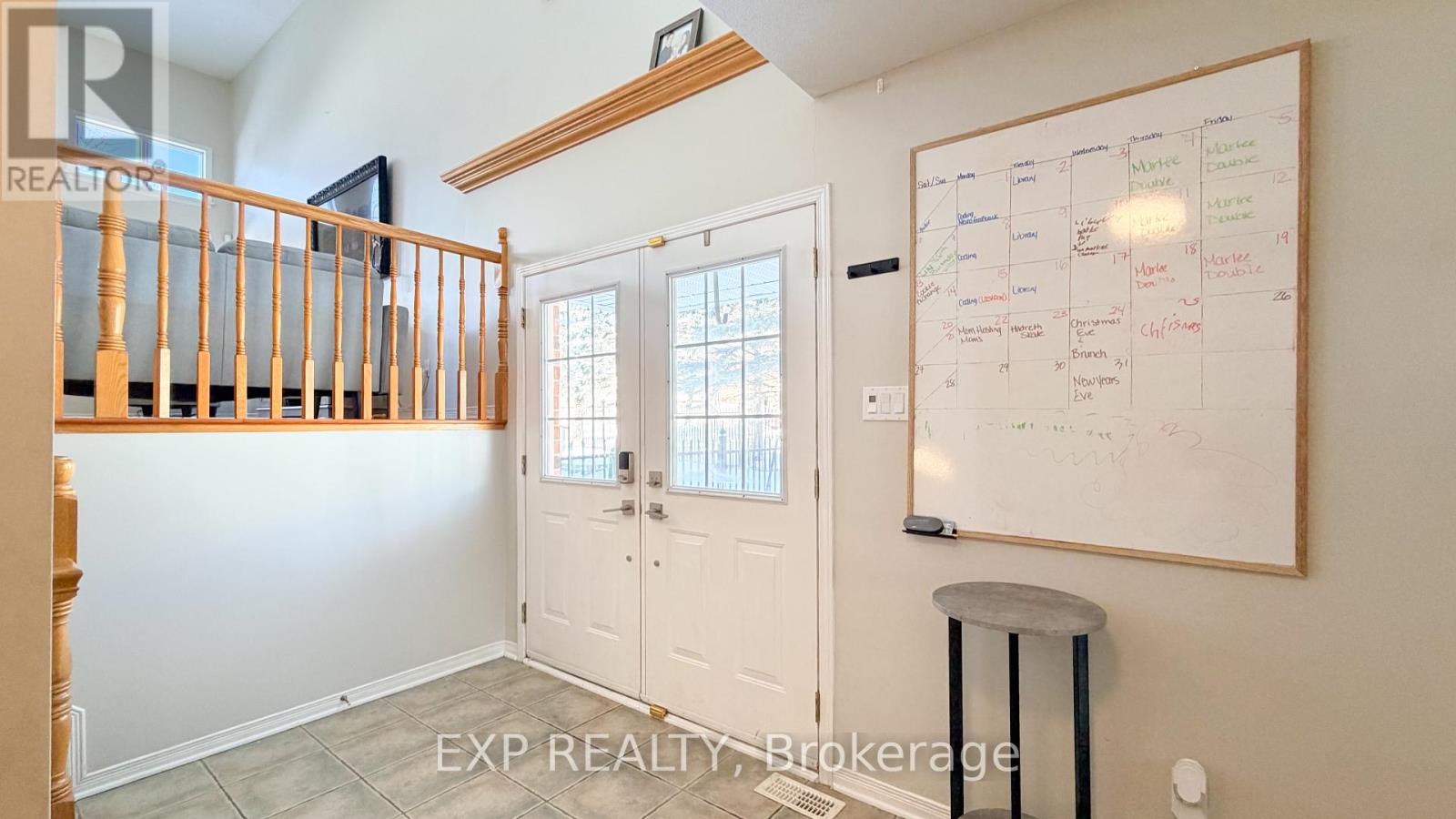 101 Macassa Circle, Ottawa, Ontario  K2T 1J9 - Photo 4 - X12637552