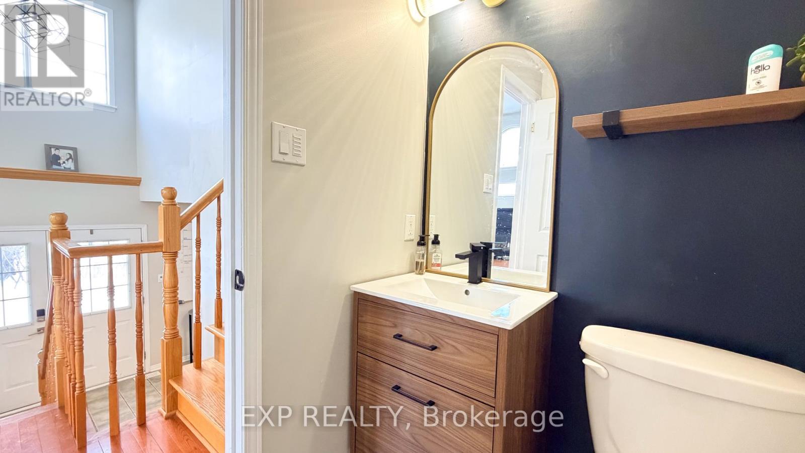 101 Macassa Circle, Ottawa, Ontario  K2T 1J9 - Photo 9 - X12637552